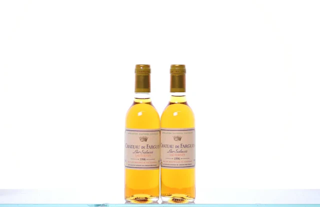 2 half bottles. Château de Fargues, Lur Saluces, Sauternes, 1996.