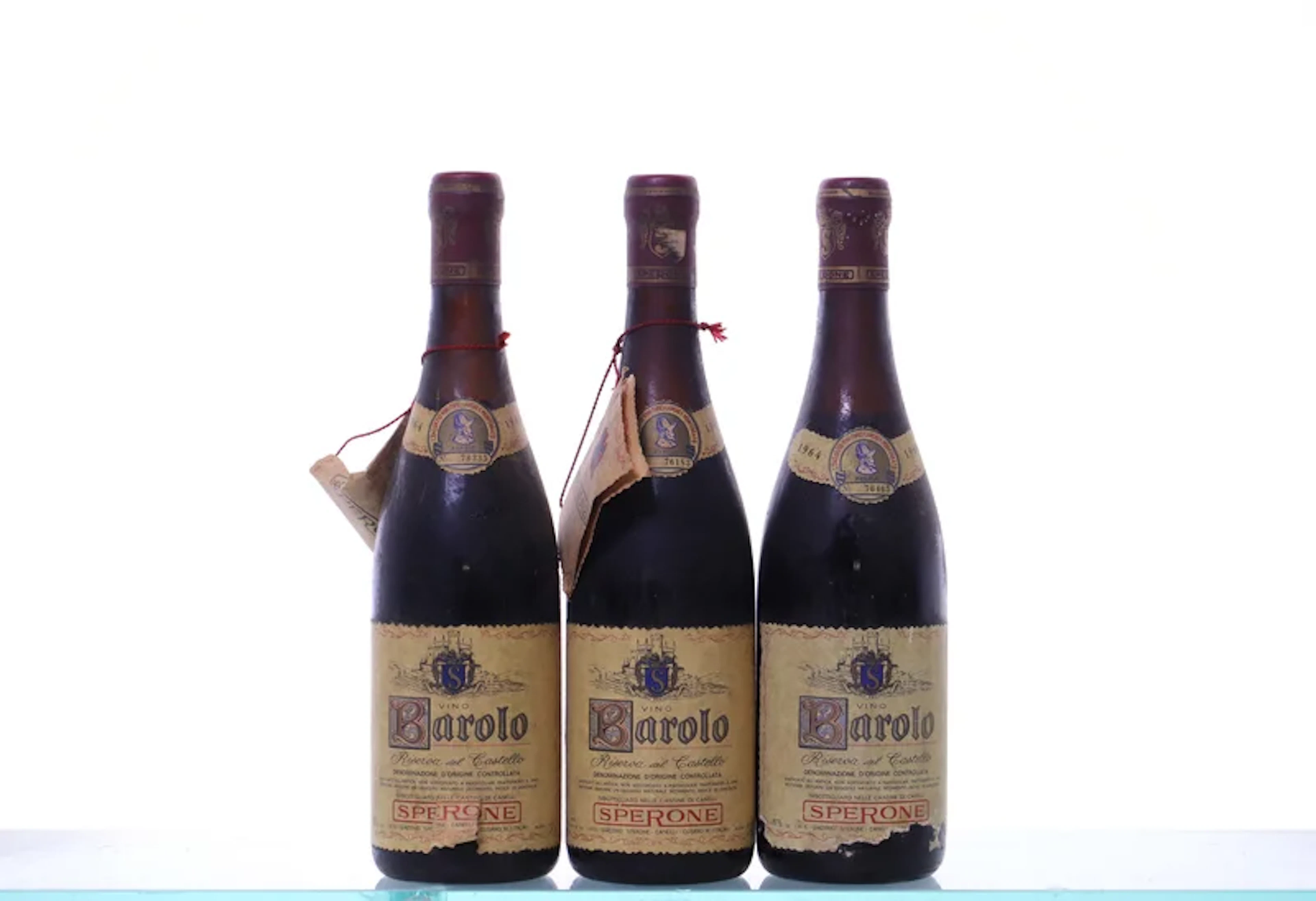 3 bottles. SPERONE Giacomo, Barolo Riserva del Castello, 1964.