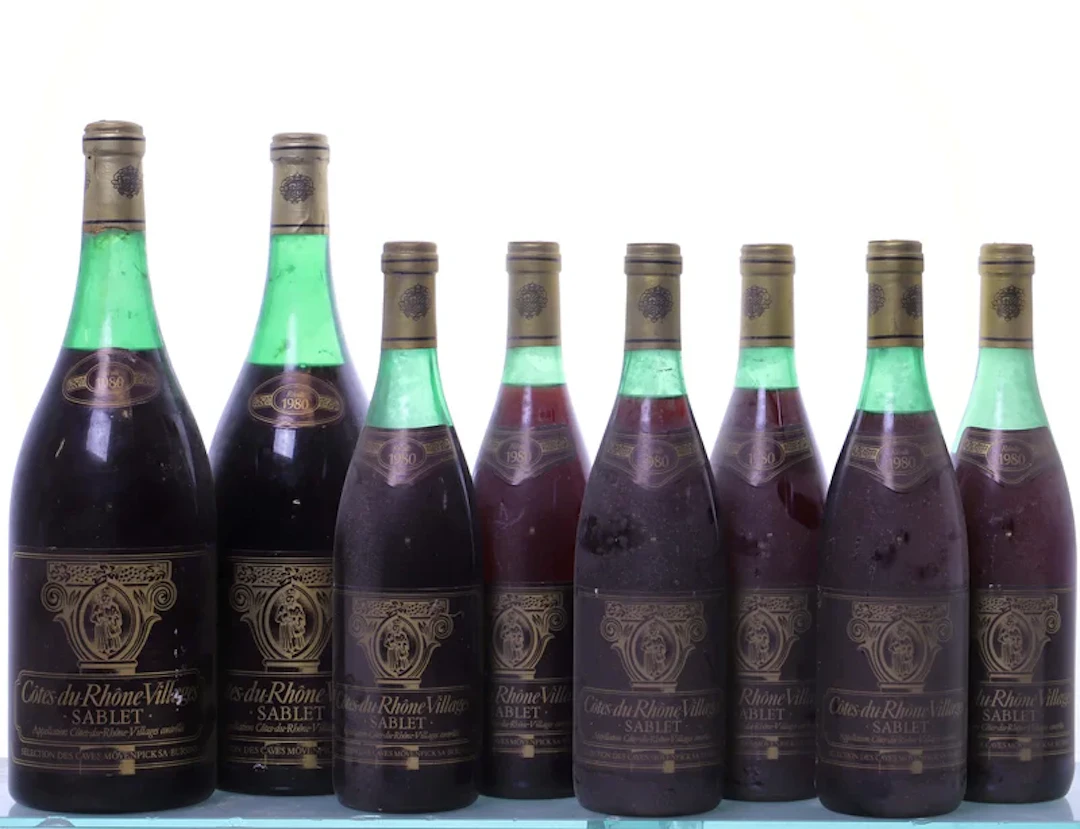 6 bottles + 2 magnums. MÖVENPICK SA Côtes du Rhône Villages Sablet, 1980.