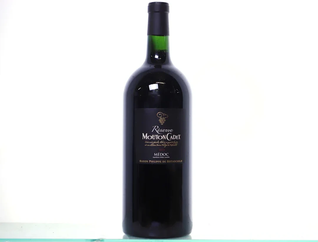 1 double magnum. BARON PHILIPPE DE ROTHSCHILD Mouton-Cadet Réserve, 2011.