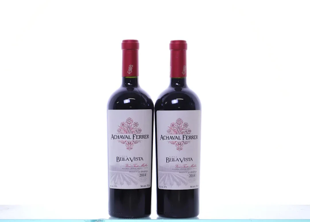 2 bottles. ACHAVAL FERRER Finca Bella Vista Malbec, 2014.