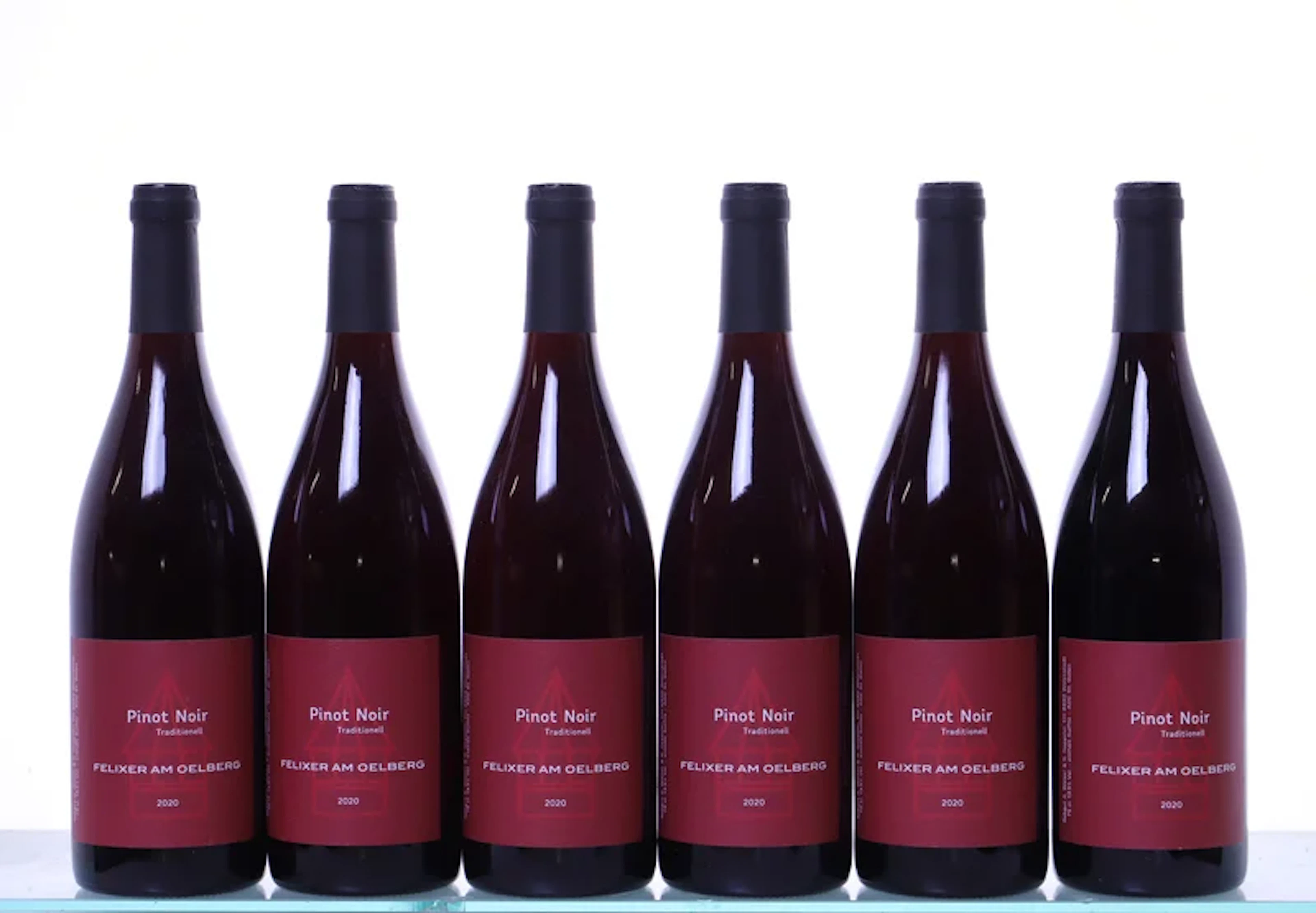 6 bottles. ST. GALLEN Felixer am Oelberg, Pinot Noir Traditionell, 2020.