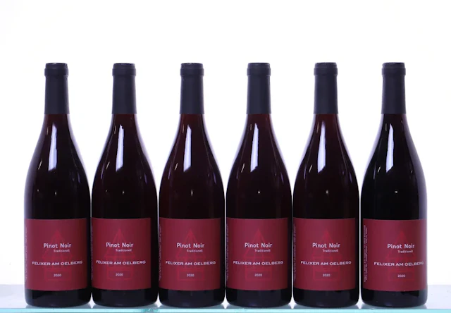 6 bottles. ST. GALLEN Felixer am Oelberg, Pinot Noir Traditionell, 2020.