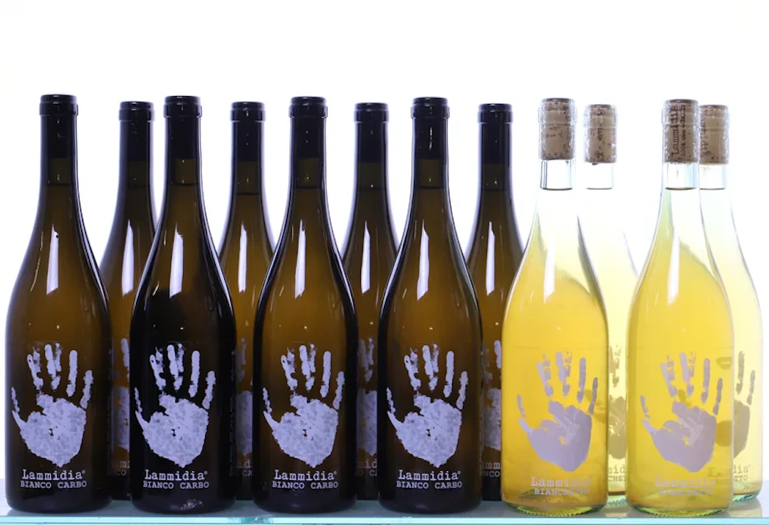 12 bottles. ABRUZZO Lammidia, mixed. 8x Bianco Carbo , 4x Bianchetto.