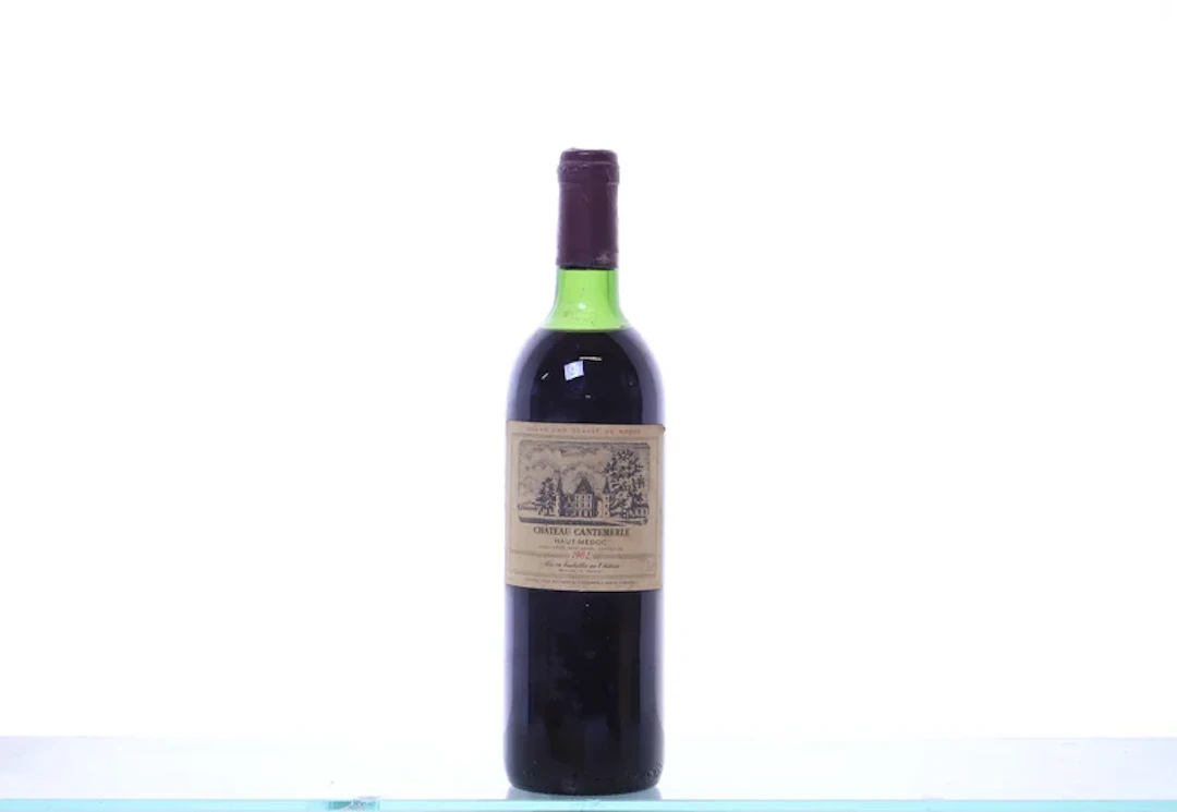 1 bottle. Château Cantemerle 5ème Cru Haut-Médoc, 1982.
