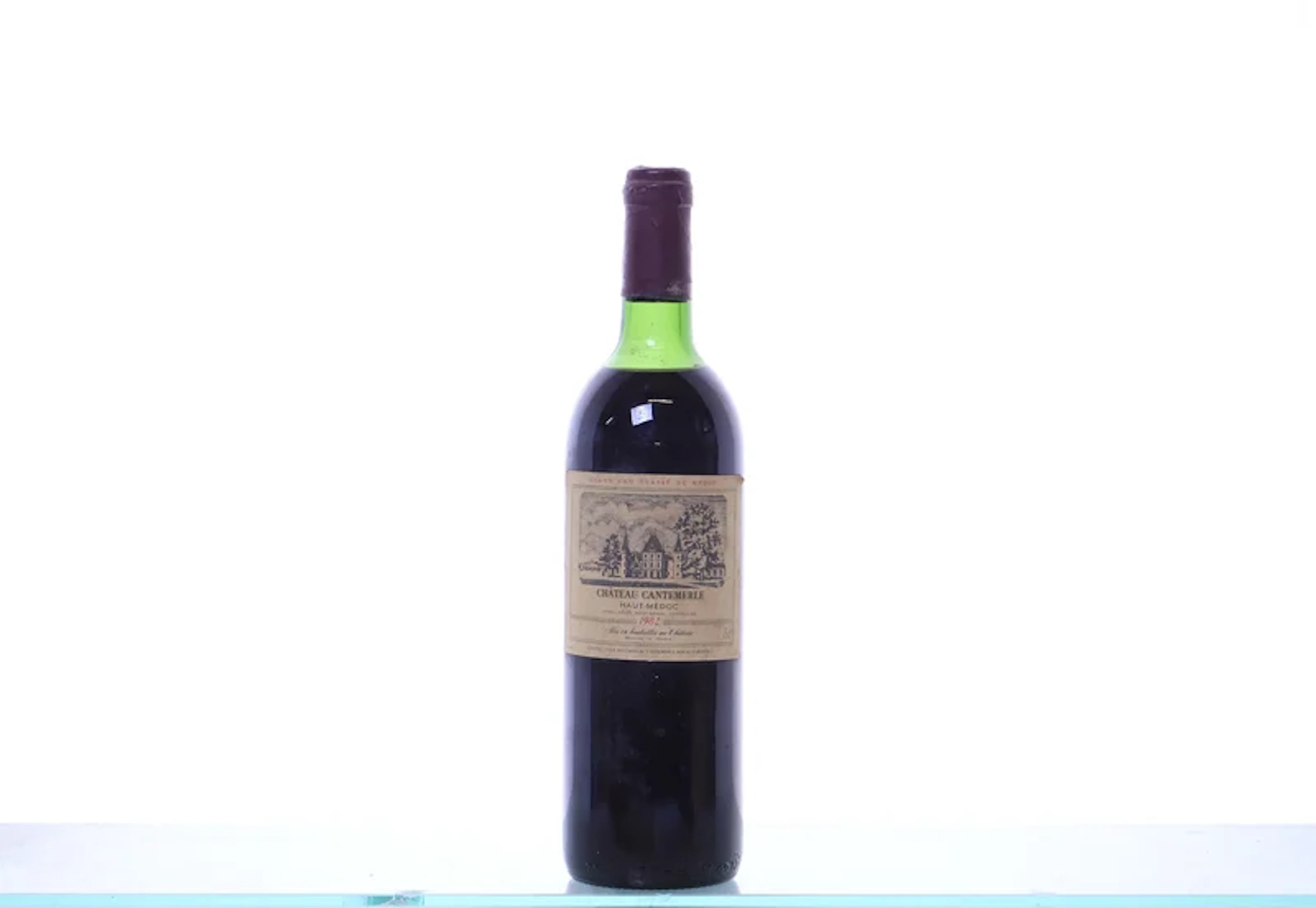 1 bottle. Château Cantemerle 5ème Cru Haut-Médoc, 1982.