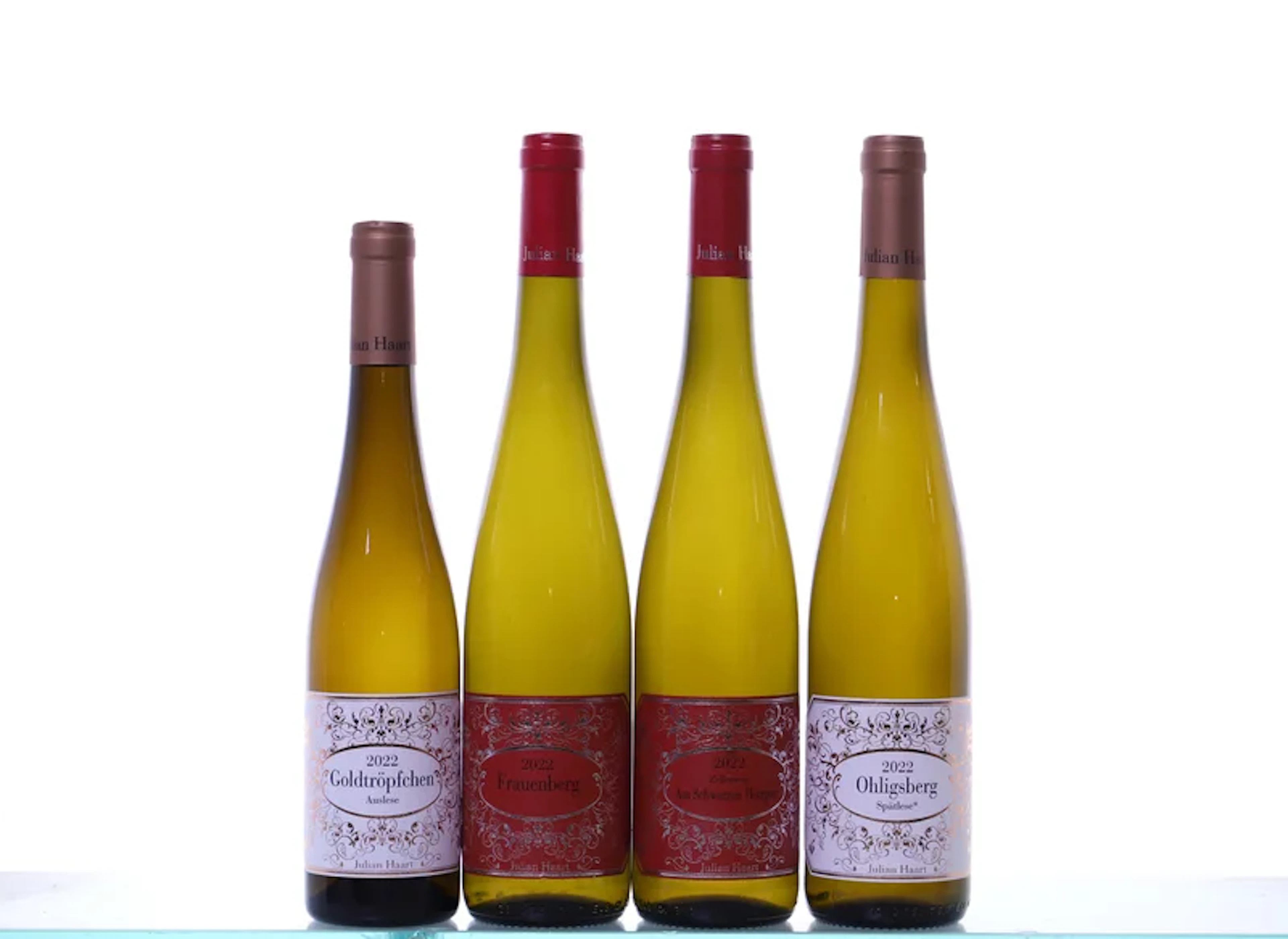 3 bottles + 1 half bottle. MOSEL Julian Haart, Riesling mixed, 2022.