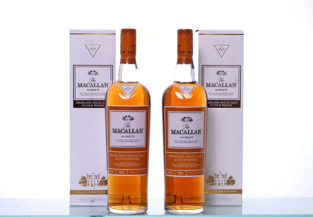 2 bottles 70cl, OC-1. WHISKY Highland Single Malt The Macallan, Amber.