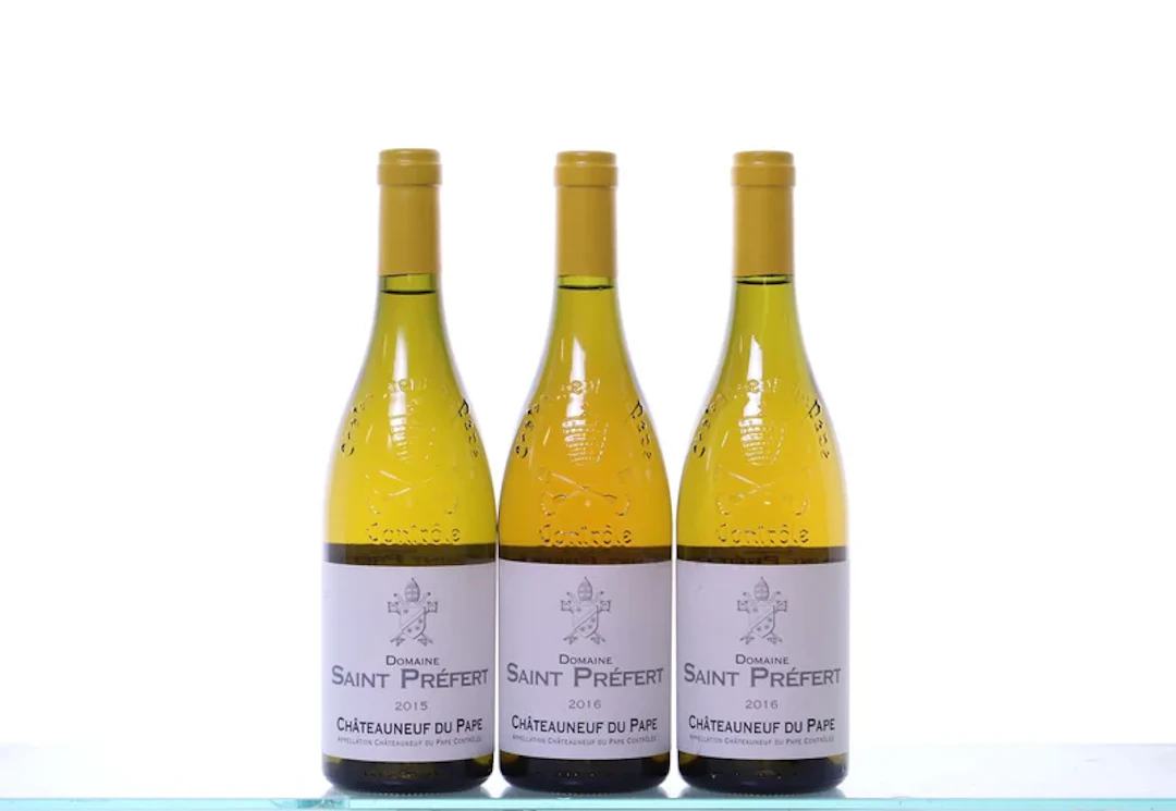 3 bottles. SAINT PRÉFERT (Isabel Ferrando) Châteauneuf-du-Pape blanc.