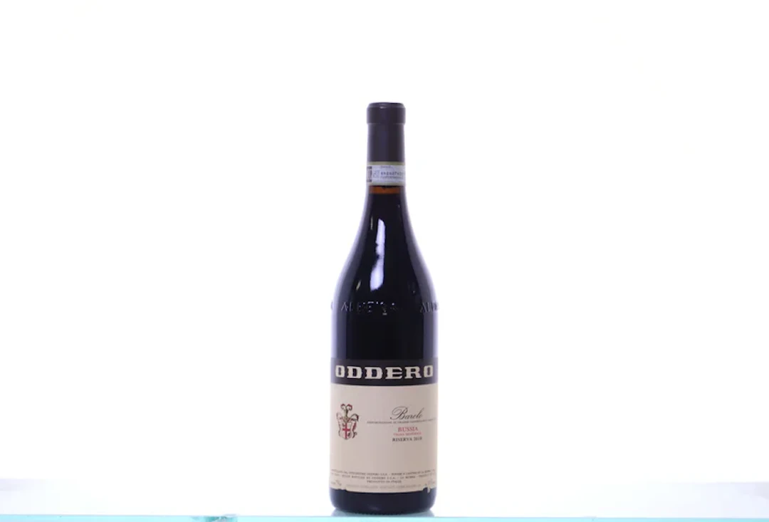 1 bottle. ODDERO Barolo Bussia, Vigna Mondoca Riserva, 2010.