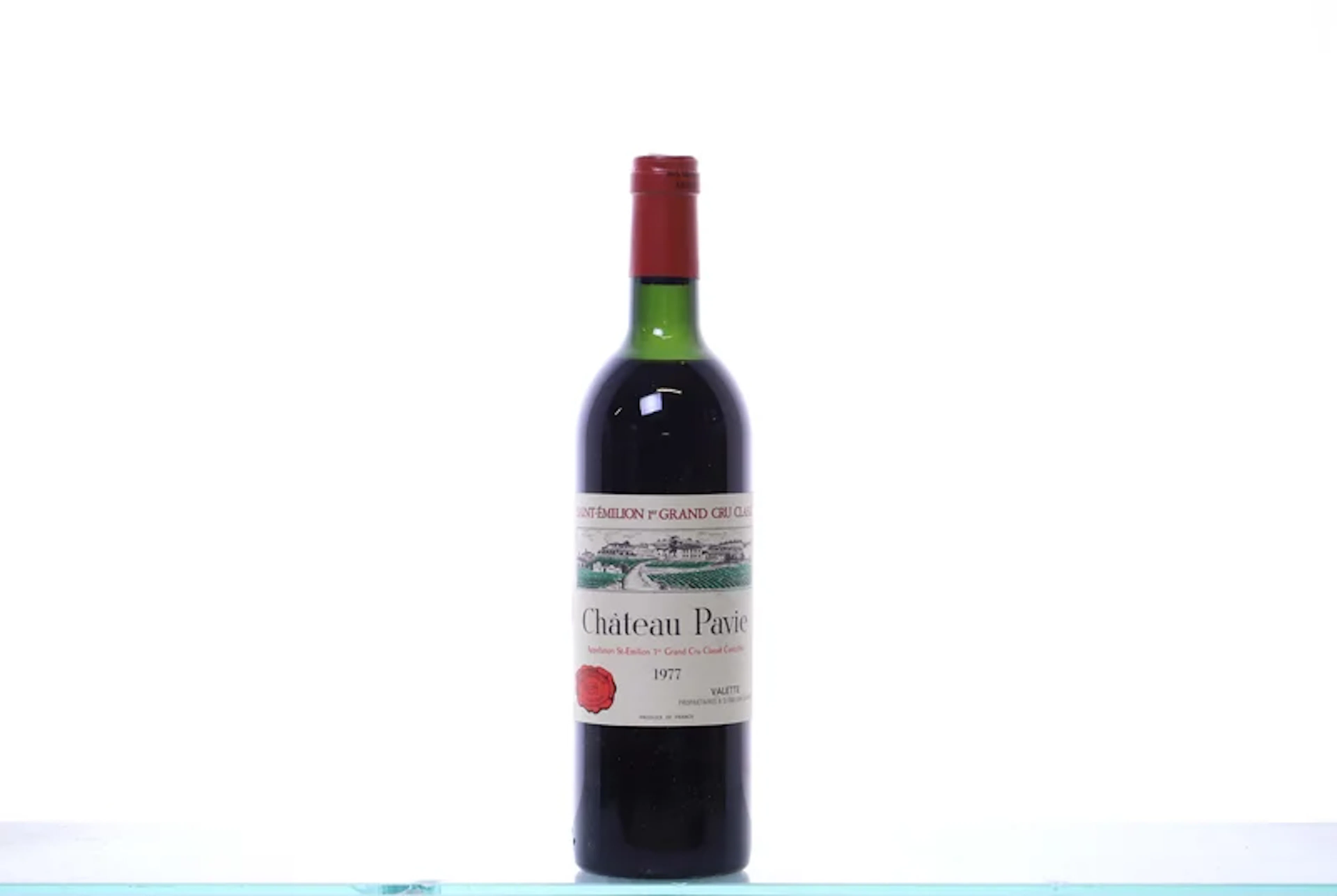 1 bottle. Château Pavie 1er Cru B Saint-Emilion, 1977.