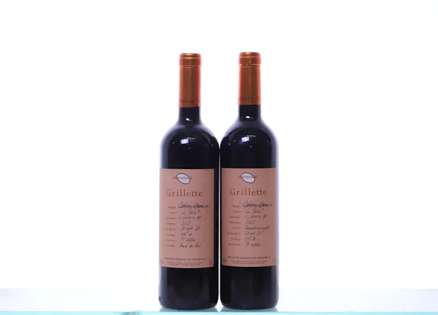 2 bottles. NEUCHÂTEL Grillette, Le Palin, Cabernet Franc, 2021. 1x