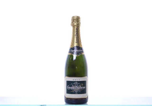 1 bottle. CHAMPAGNE CANARD-DUCHÊNE Brut.