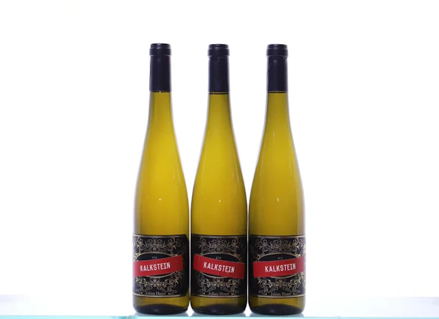 3 bottles. RHEINHESSEN Julian Haart, Kalkstein Riesling, 2018.