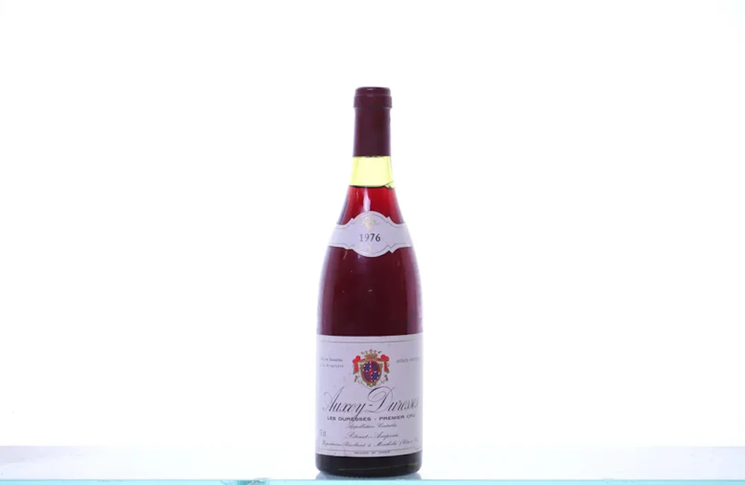 1 bottle. POTINET-AMPEAU Auxey-Duresses 1er Cru Les Duresses, 1976.
