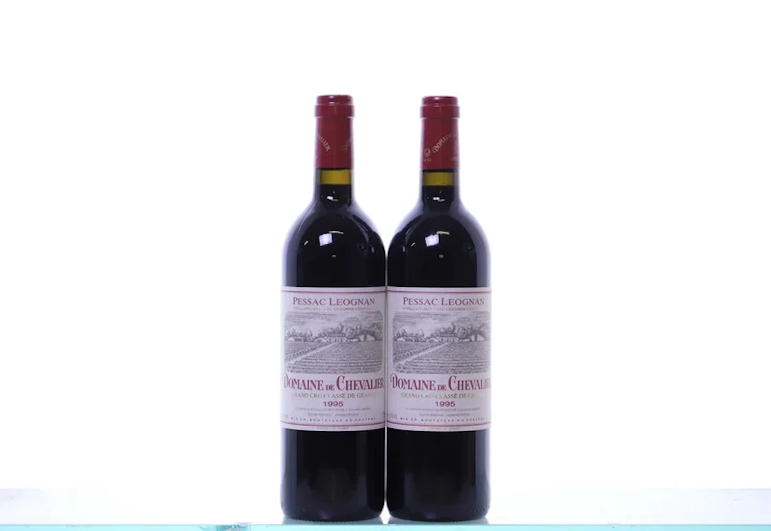 2 bottles. Domaine de Chevalier rouge Pessac-Léognan, 1995.
