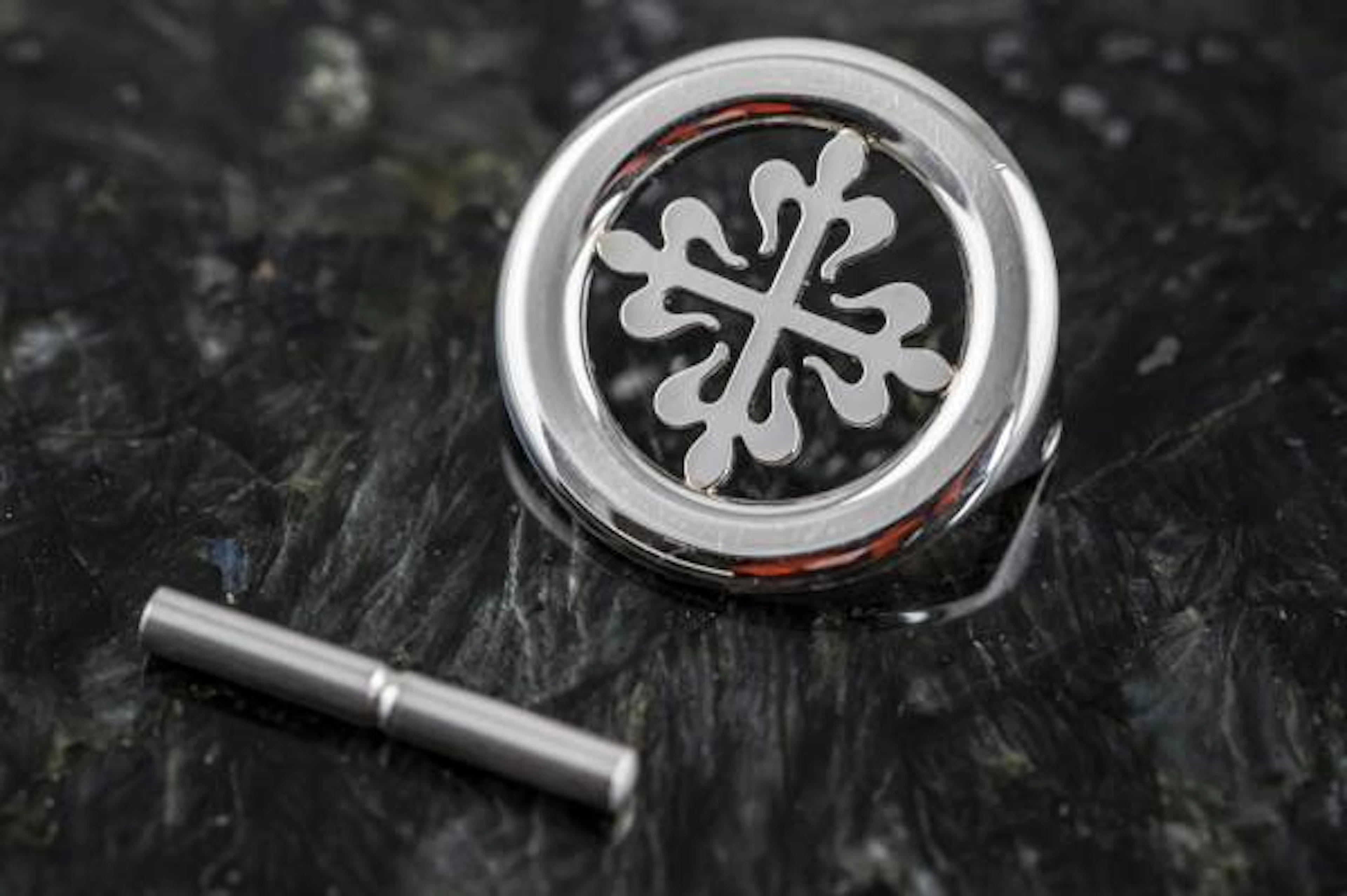 Patek Philippe Calatrava Kreuz in 950 Platin für 16mm Faltschließe