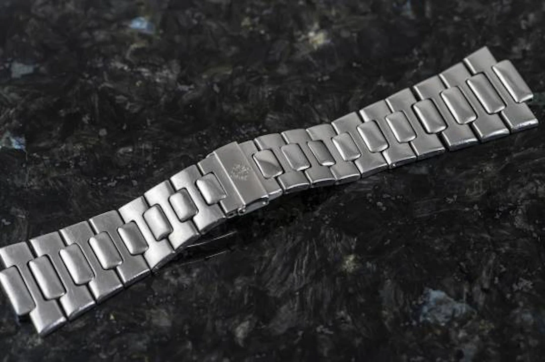 Patek Philippe Vintage NAUTILUS | Referenz 3700 Stahl | 16mm / fette