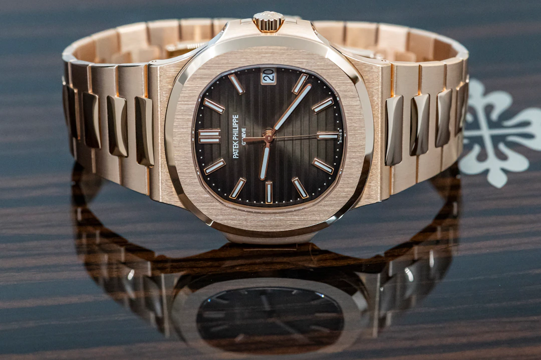 Patek Philippe 5711 Nautilus seltenes Kal. 26-330 SC Roségold Full Set 2019