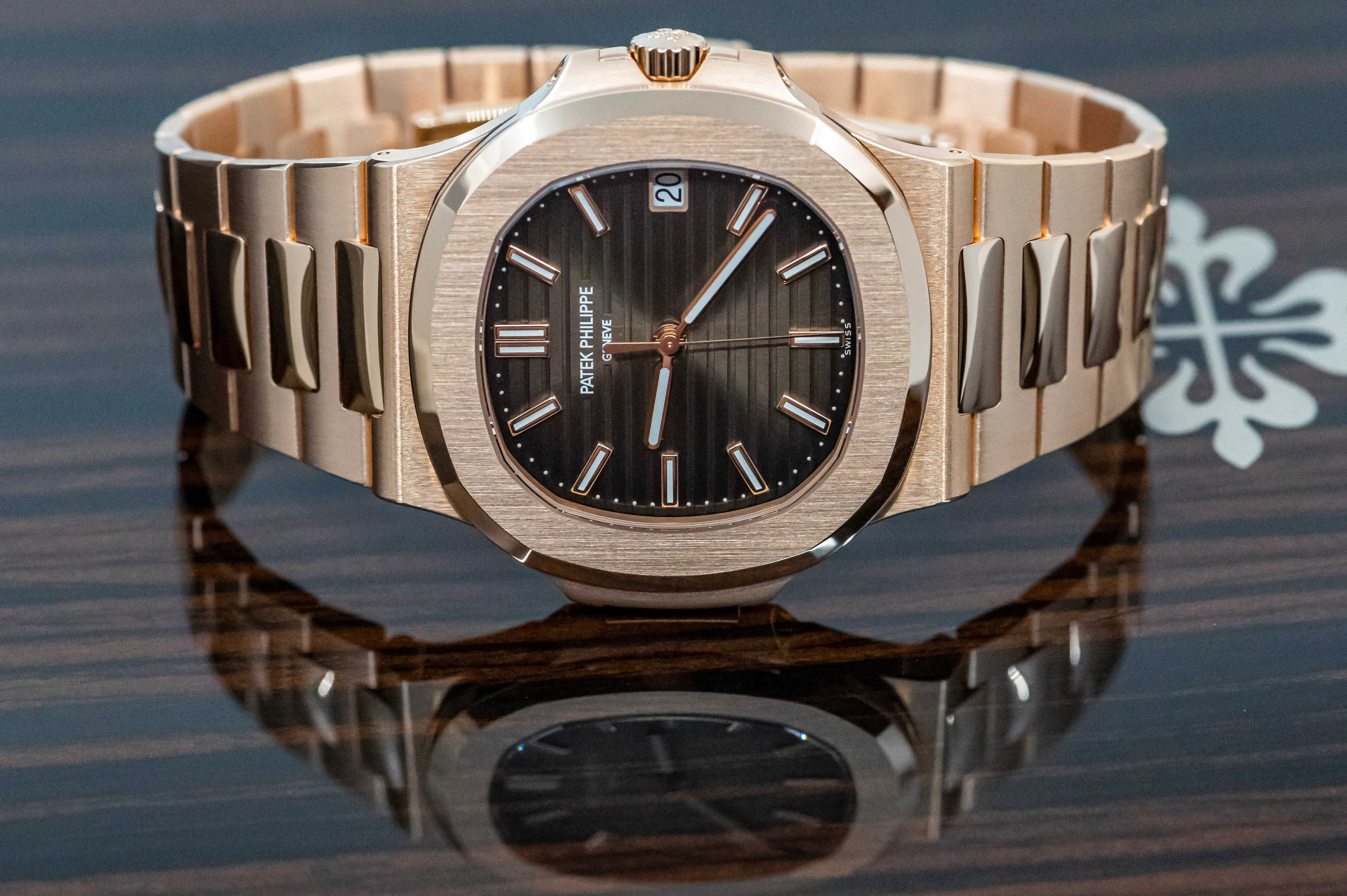 Patek Philippe 5711 Nautilus seltenes Kal. 26-330 SC Roségold Full Set 2019