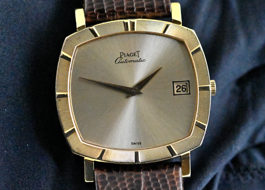 Piaget 13423 seltene Vintage TV Screen Date Automatik Gelbgold