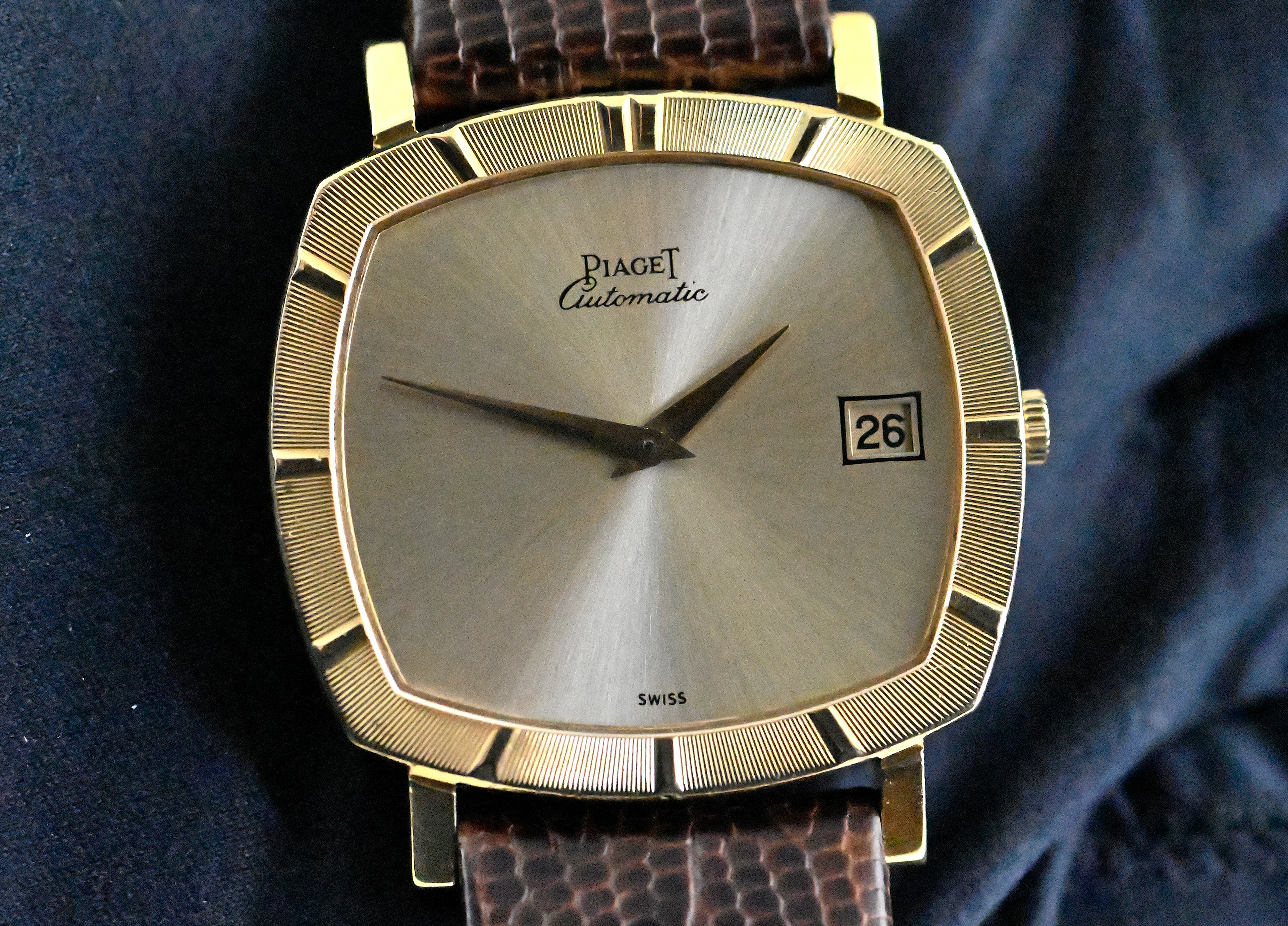 Piaget 13423 seltene Vintage TV Screen Date Automatik Gelbgold