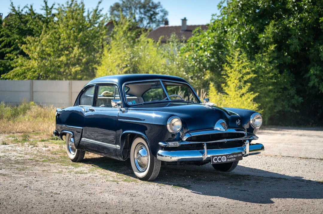 1952 – Kaiser-Frazer Henry J Corsair - Lot 11