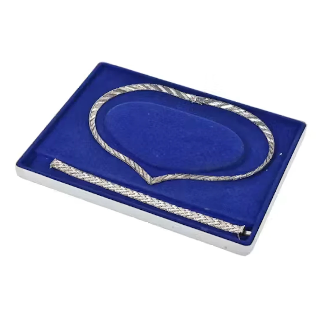 COLLIER og ARMBÅND