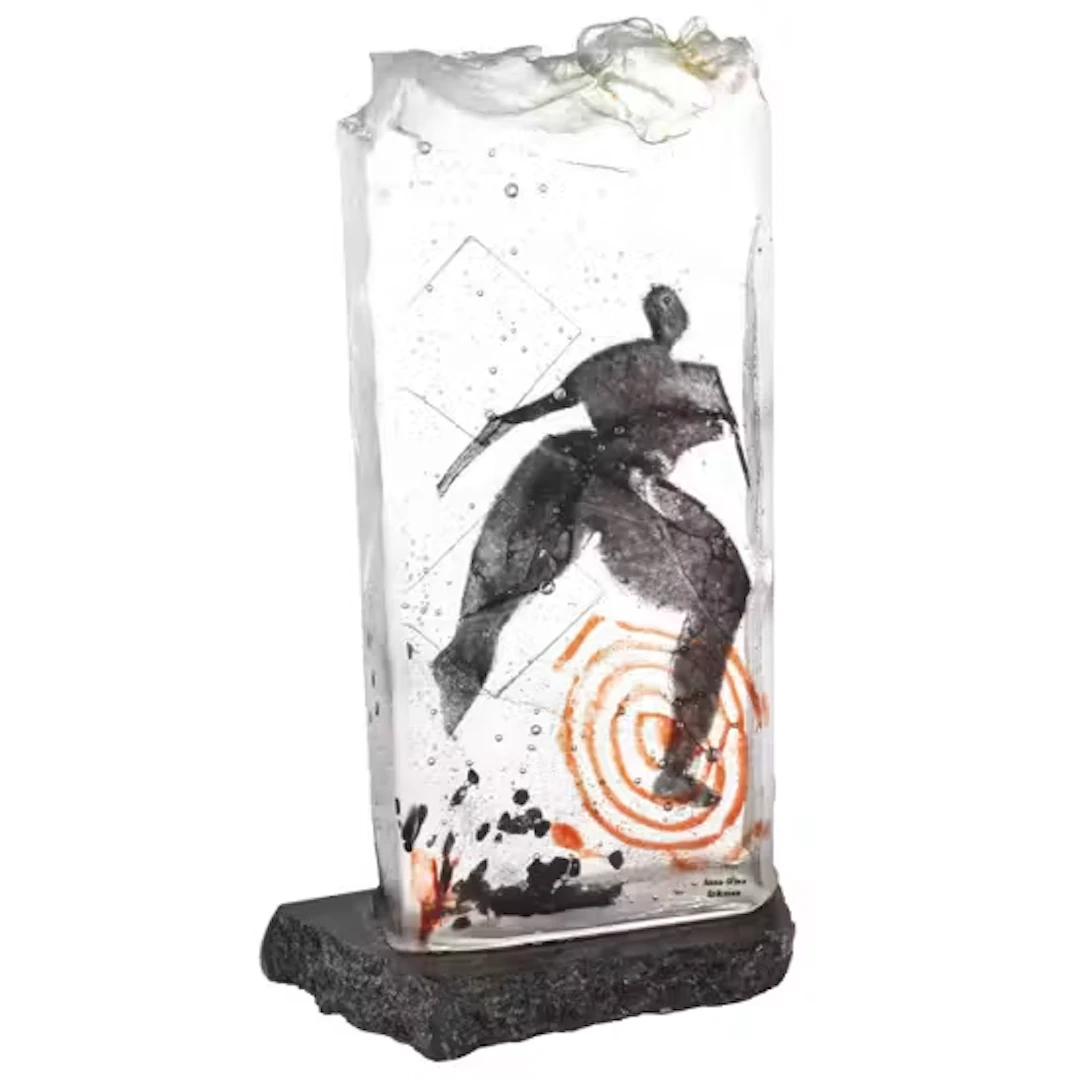 SKULPTUR i glass montert på sort sten