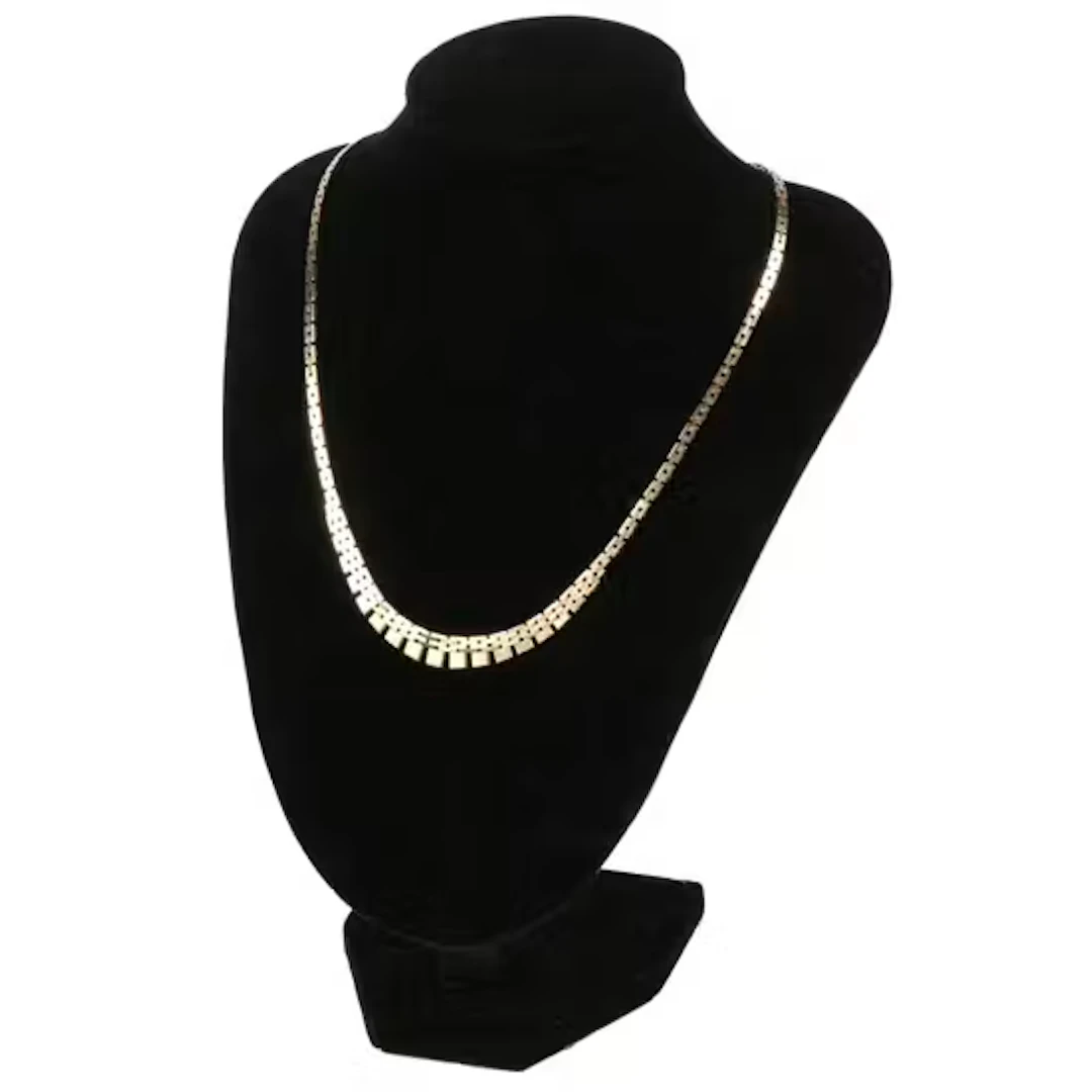COLLIER