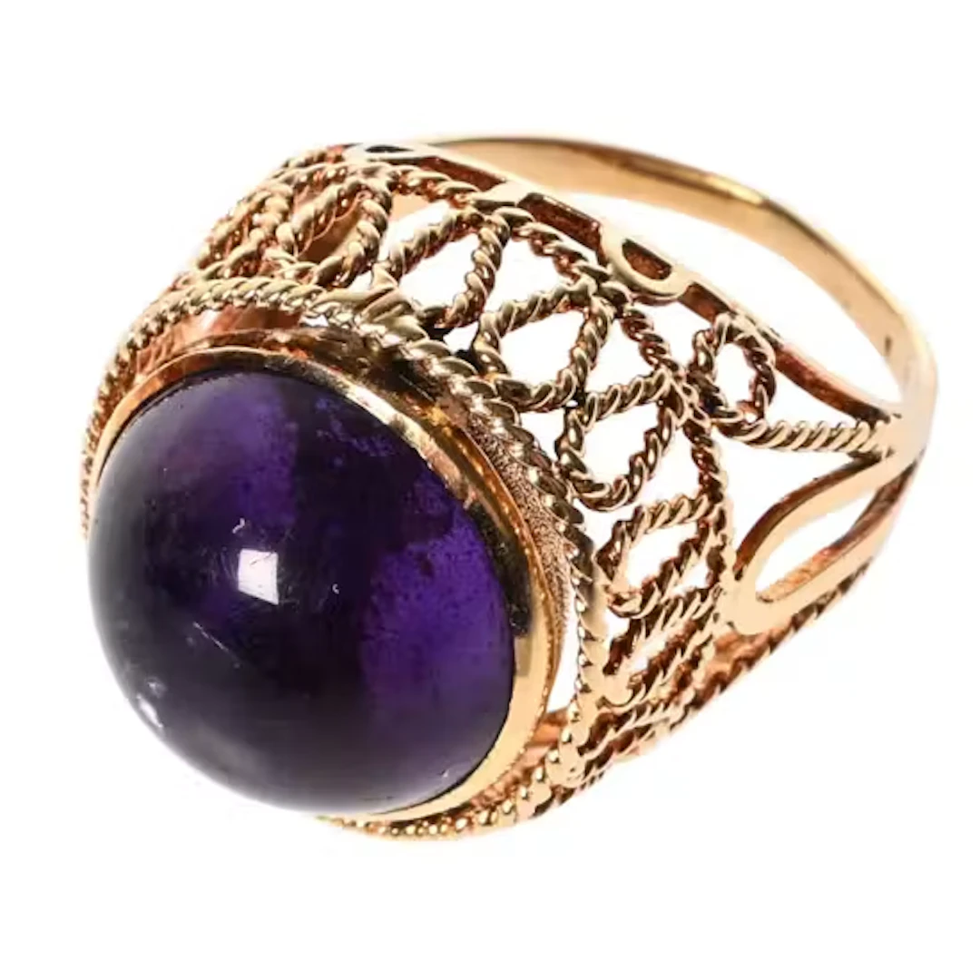 RING med edelstener