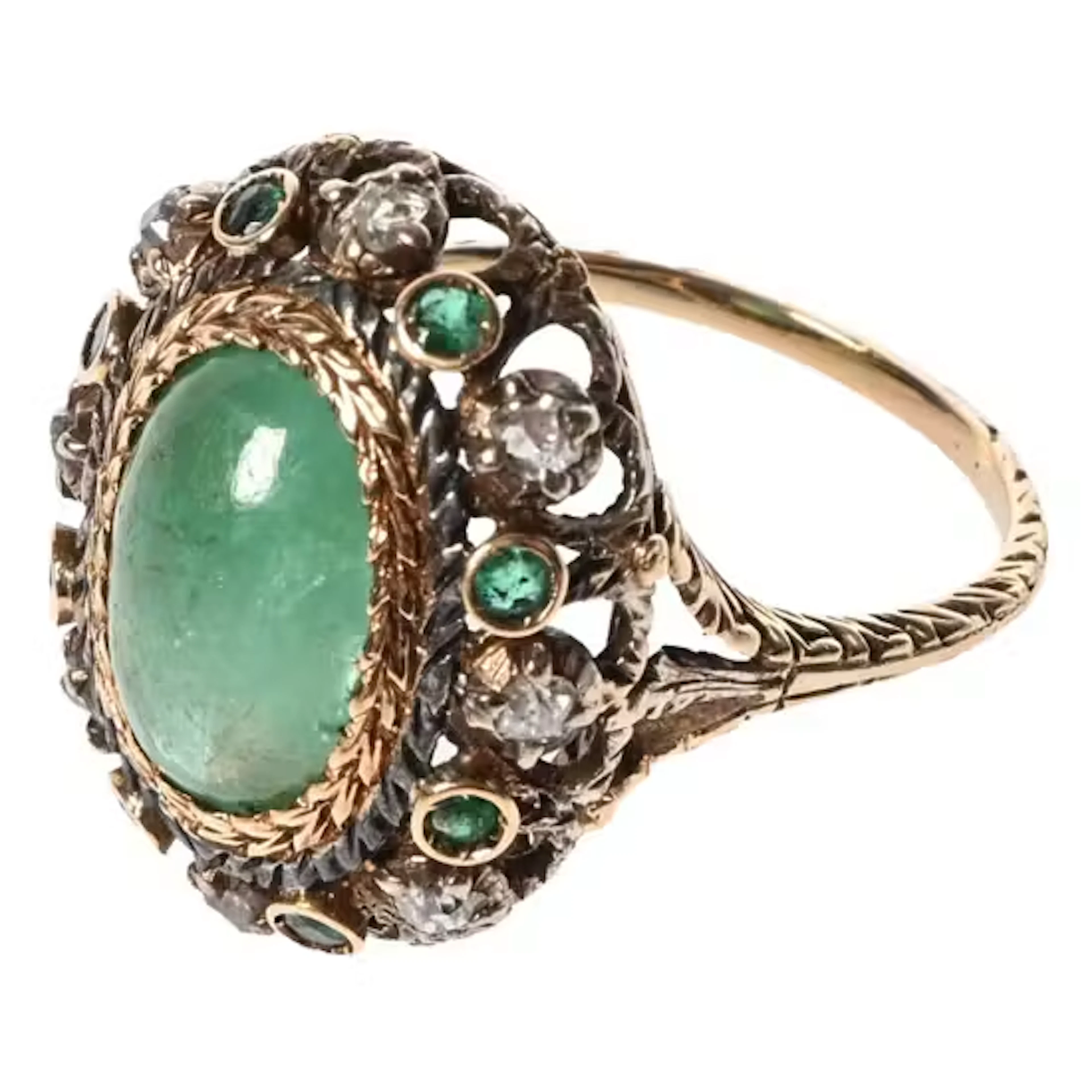 RING med smaragder og diamanter