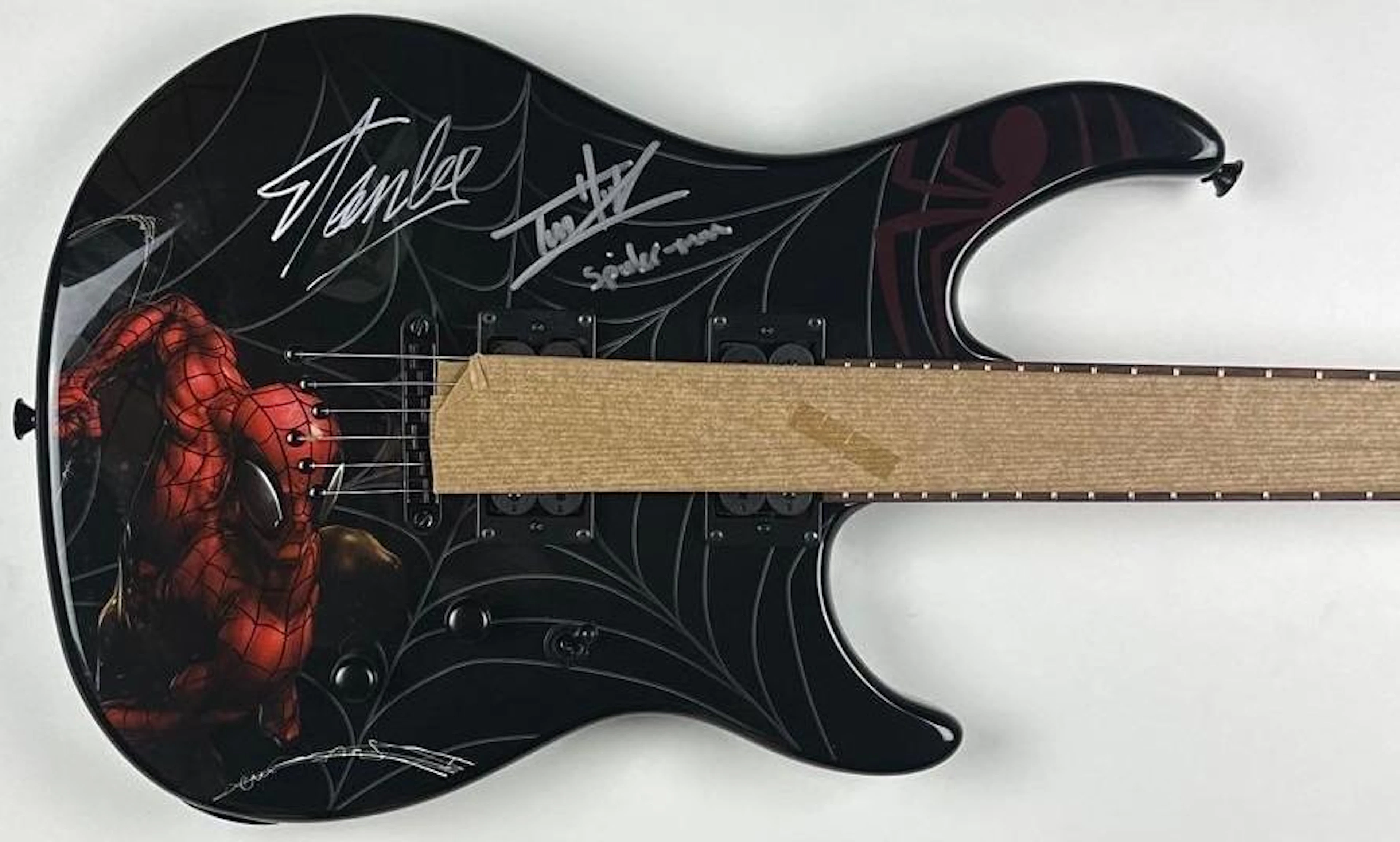 Marvel: Stan Lee & Tom Holland Signed Spider-Man Peavey Guitar (Official Pix)