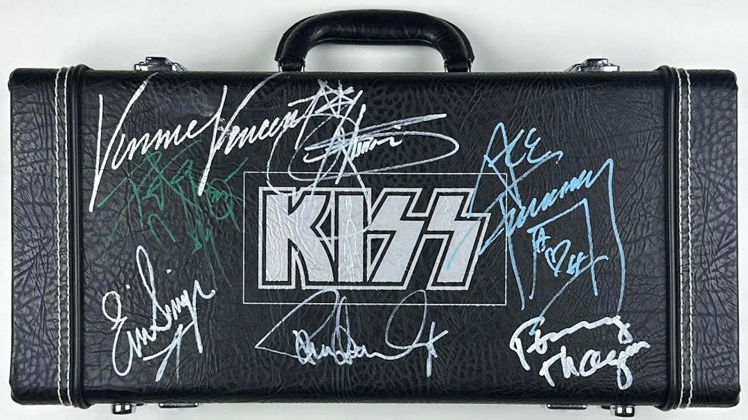 KISS Group Signed Guitar-Style "The Box Set" CD Collection (7 Sigs)