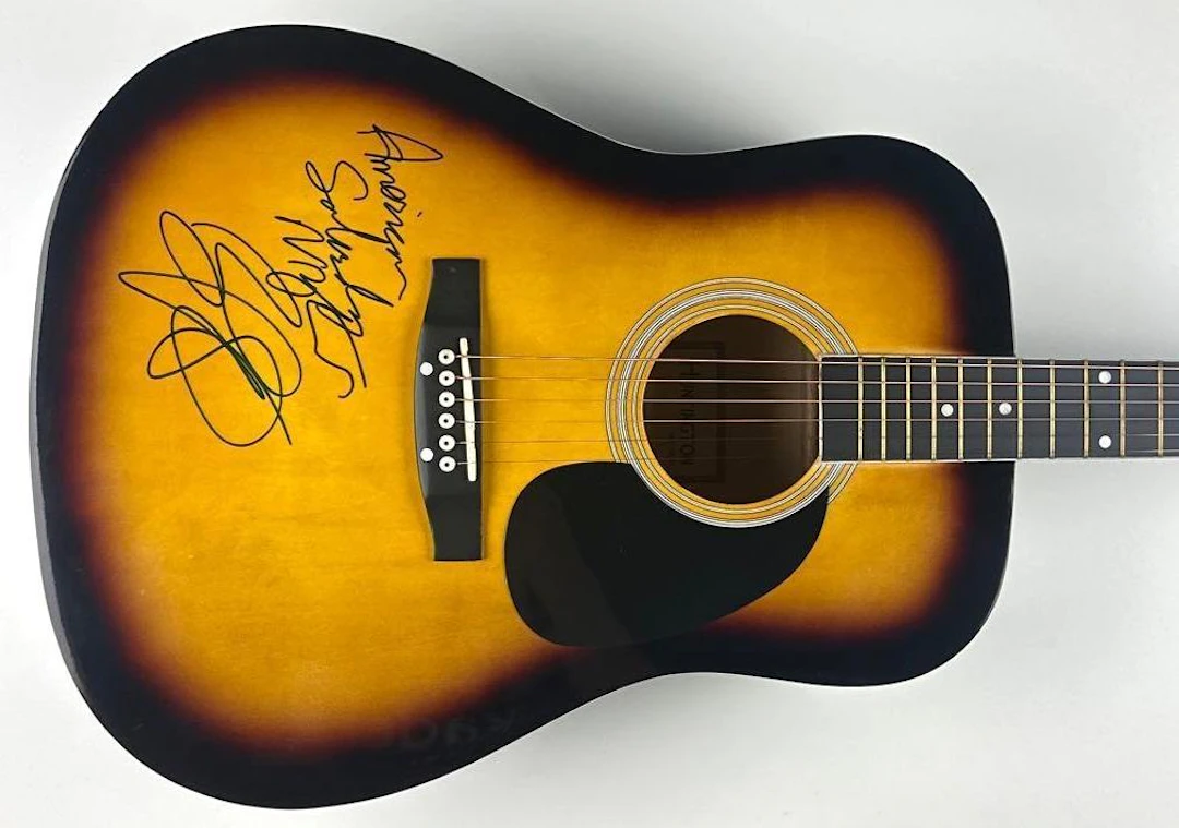 Brad Paisley Signed Dreadnought-Style Huntington Guitar w/ Song Quote