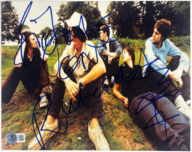 The Verve Fully Group Signed 8" x 10" Photo (5 Sigs) (Beckett Authentication)