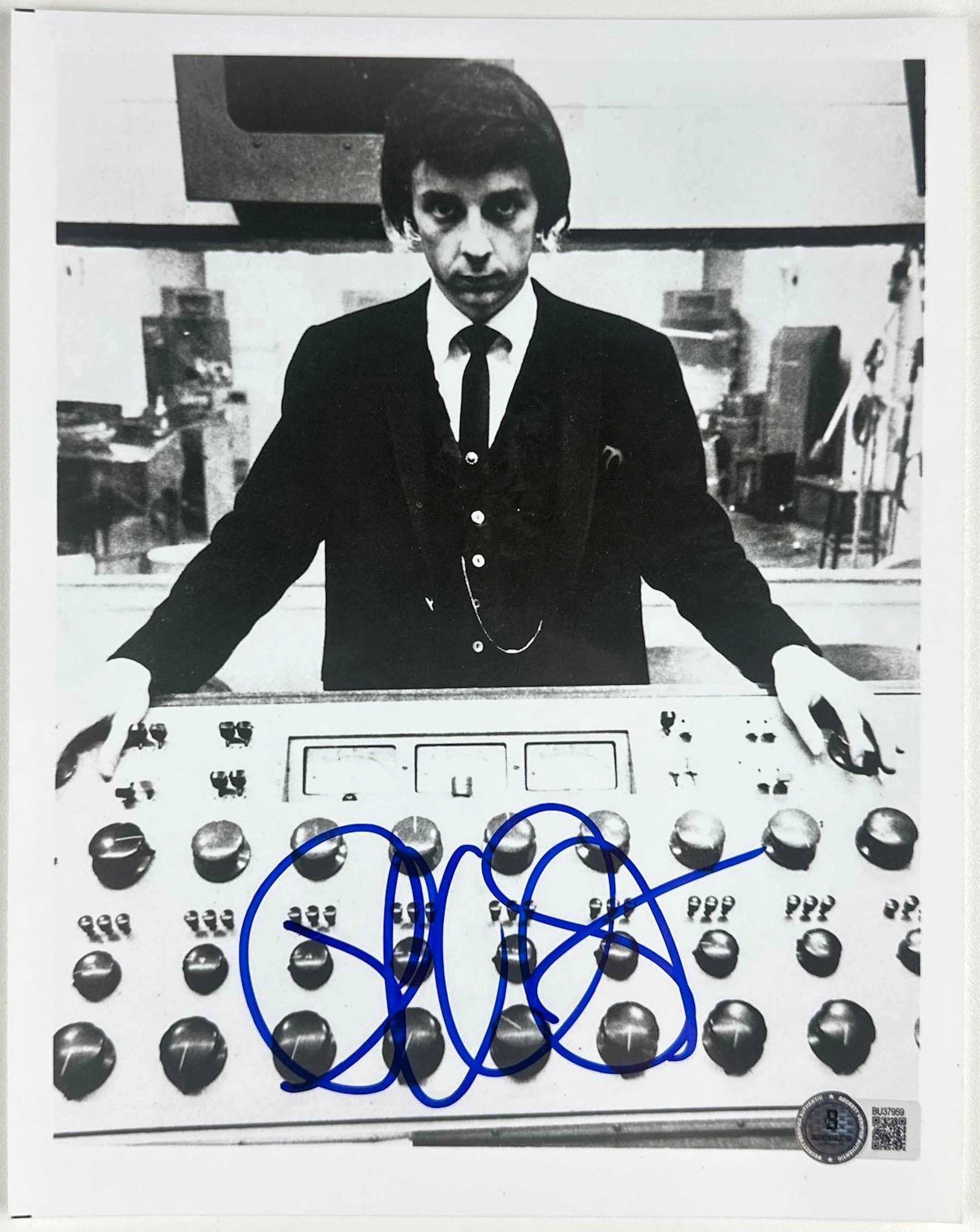 Phil Spector Signed 10" x 8" Photo (Beckett Authentication)