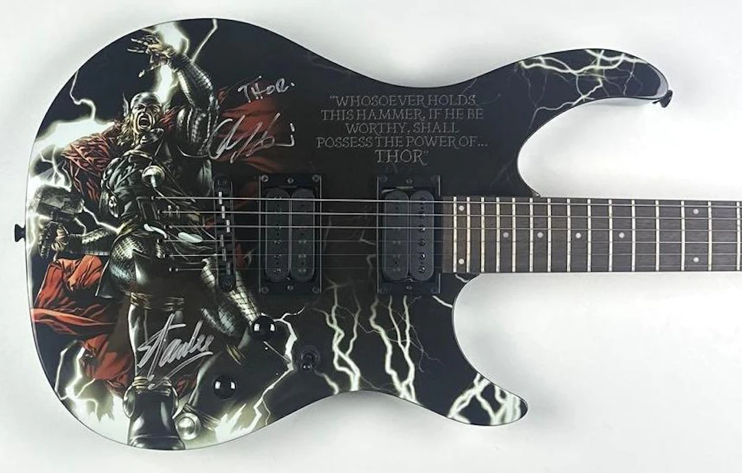 Marvel Avengers: Stan Lee & Chris Hemsworth Signed Thor Peavey Predator