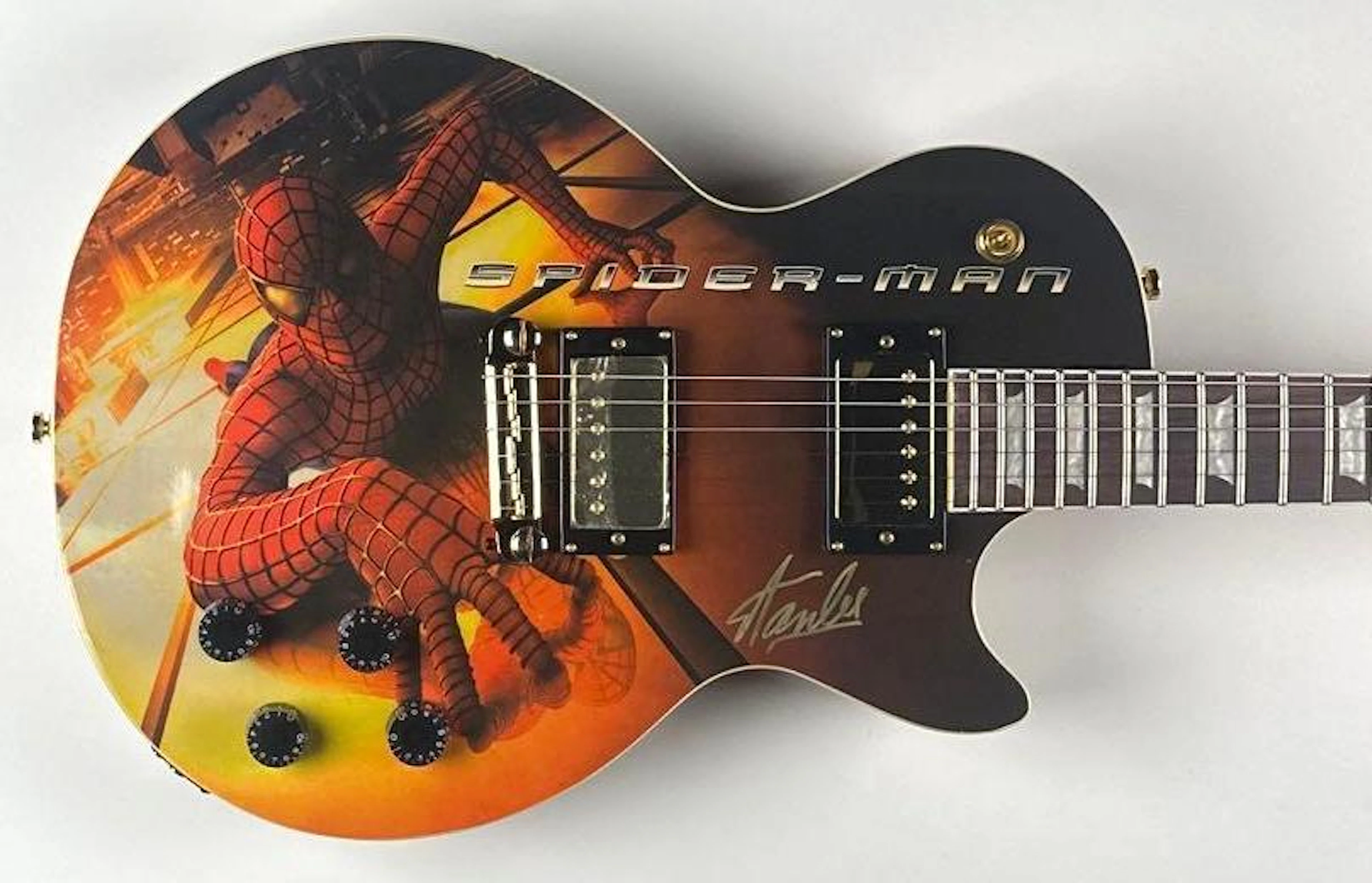 Marvel: Stan Lee Signed Spider-Man Custom Graphics Gibson Brand Les
