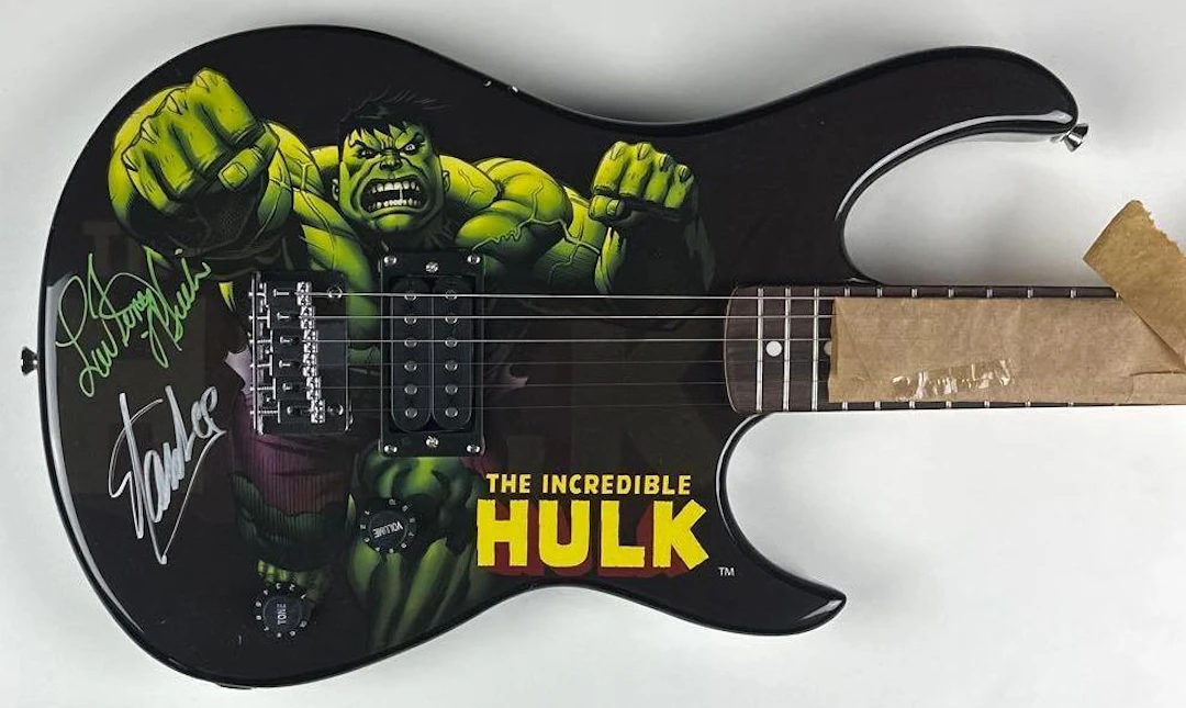 Marvel: Lou Ferrigno & Stan Lee Signed Hulk Custom Graphics Strat-Style