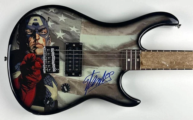 Marvel: Stan Lee Signed Captain America Custom Graphics Peavey Rockmaster