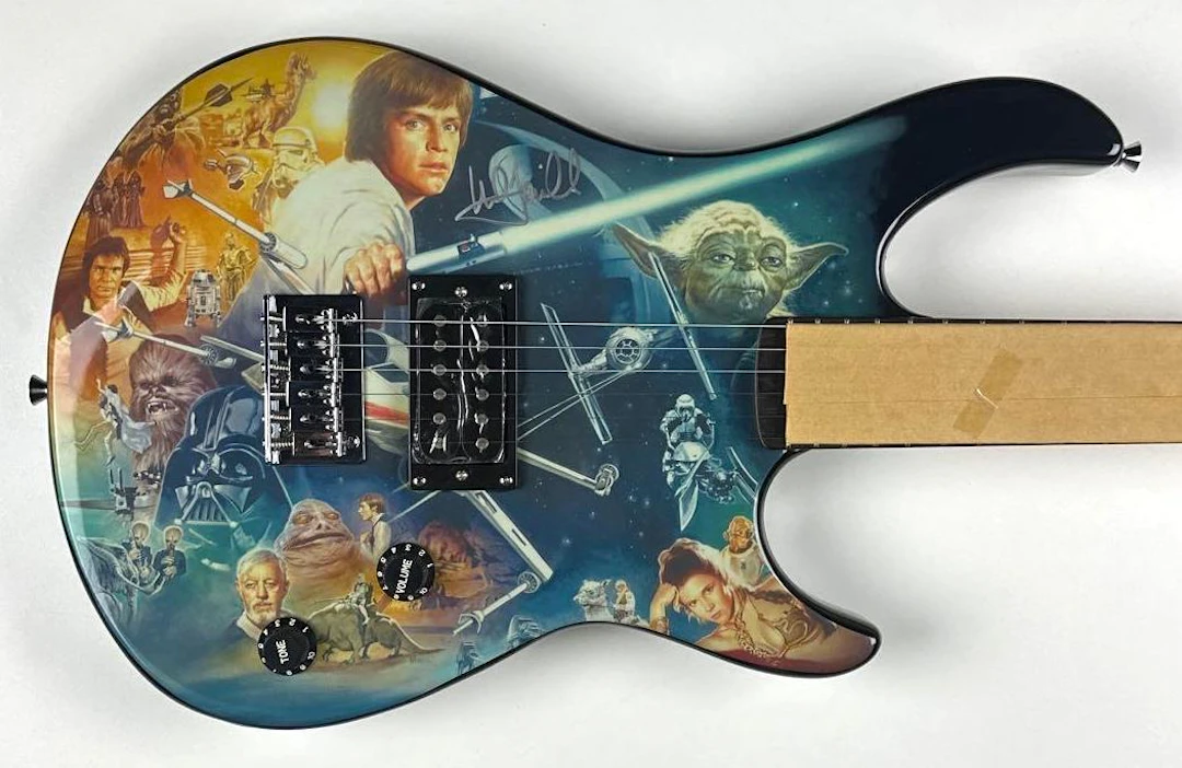 Star Wars: Mark Hamill Signed Peavey Rockmaster Guitar (Mark Hamill
