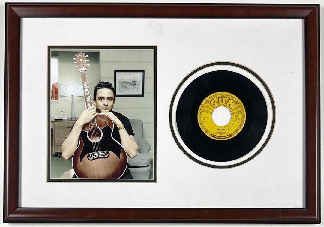 Johnny Cash Vintage Signed "Big River" Sun Records 45 Framed Display (PSA/DNA)