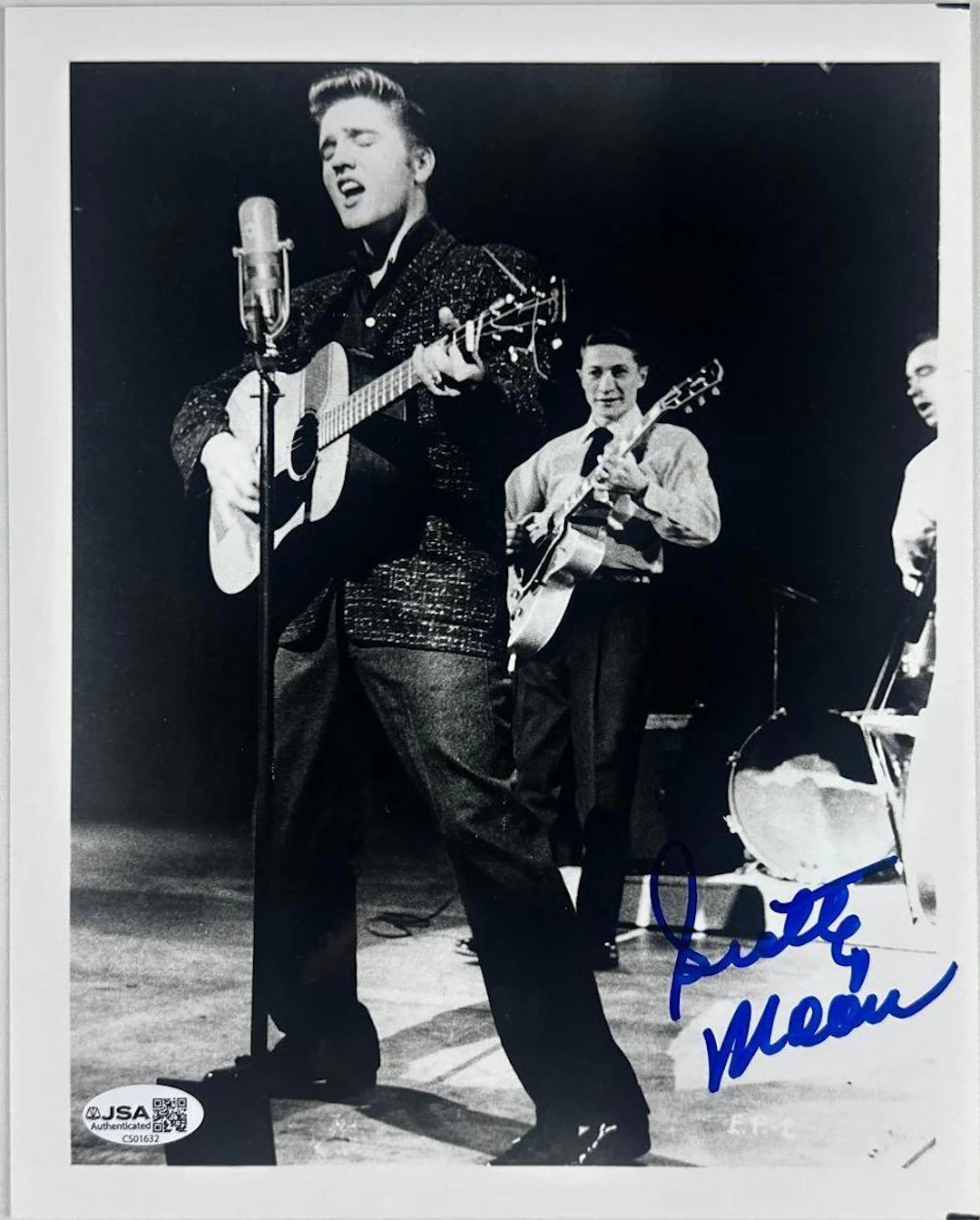 Elvis Presley: Scotty Moore Signed 10" x 8" Photo (JSA Authentication)