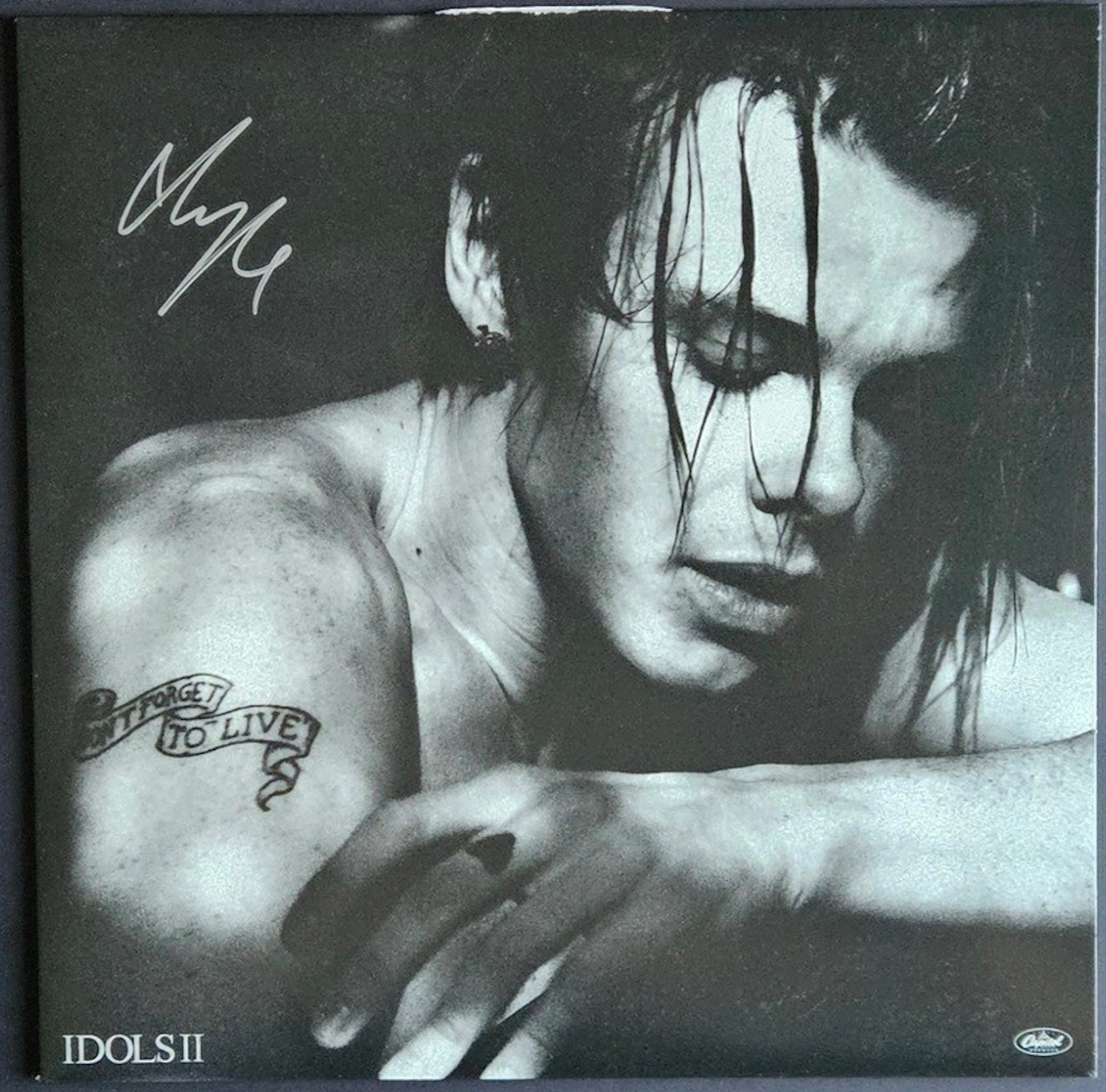 Yungblud Signed "Idols II" Album (Third Party Guaranteed)
