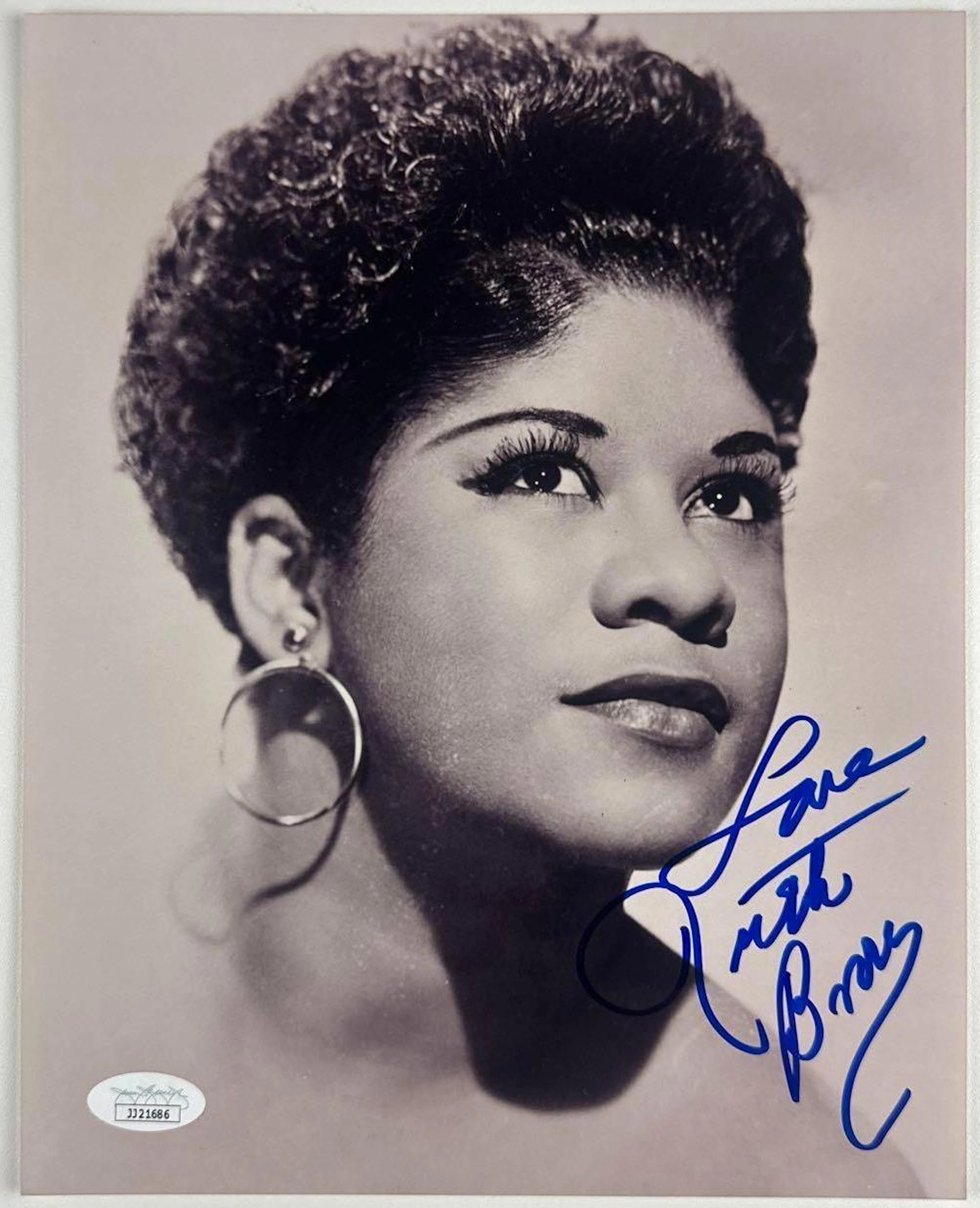 Ruth Brown Signed 10" x 8" Photo (JSA Authentication)
