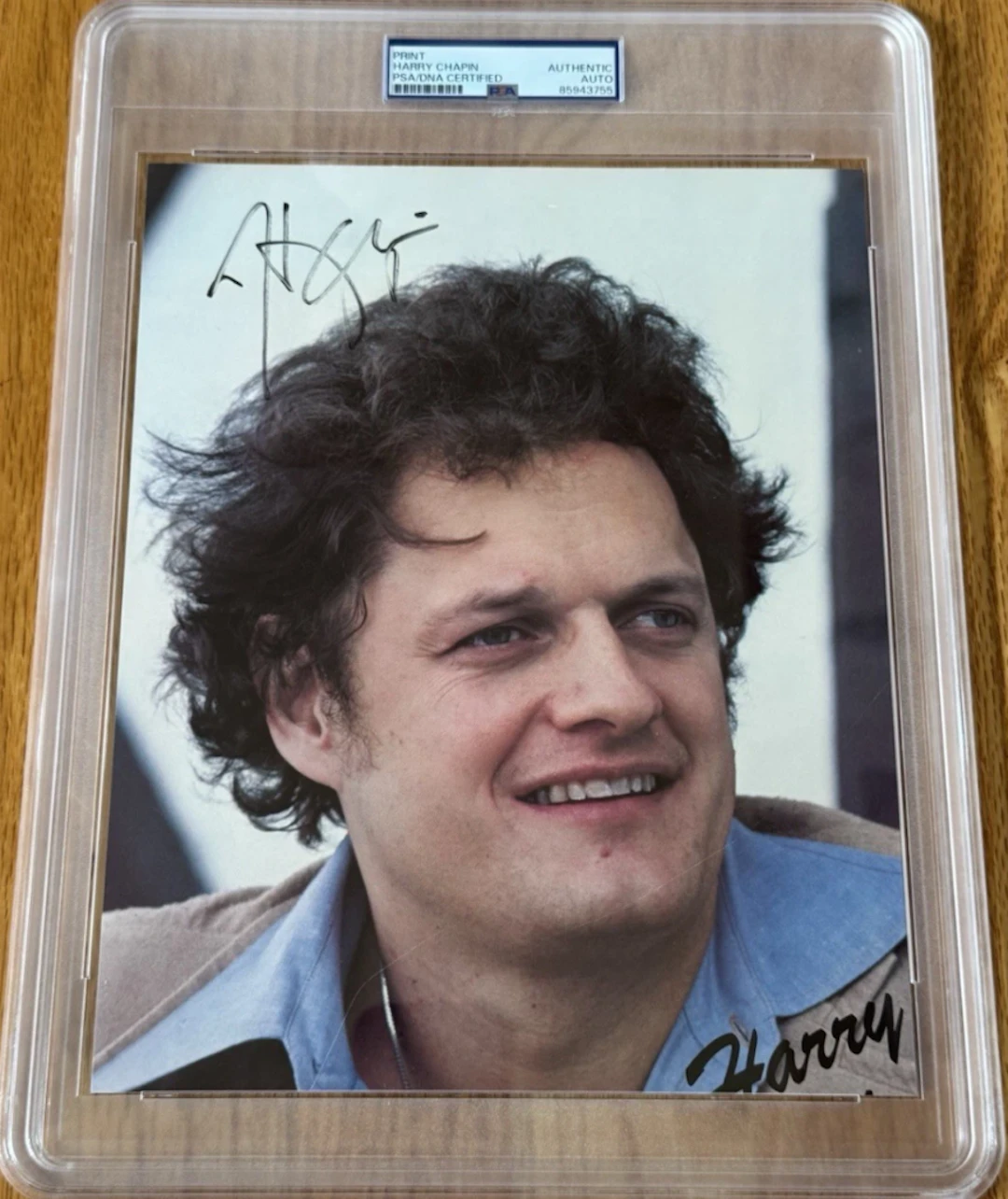 Harry Chapin Signed 10" x 8" Photo (PSA/DNA Encapsulated)