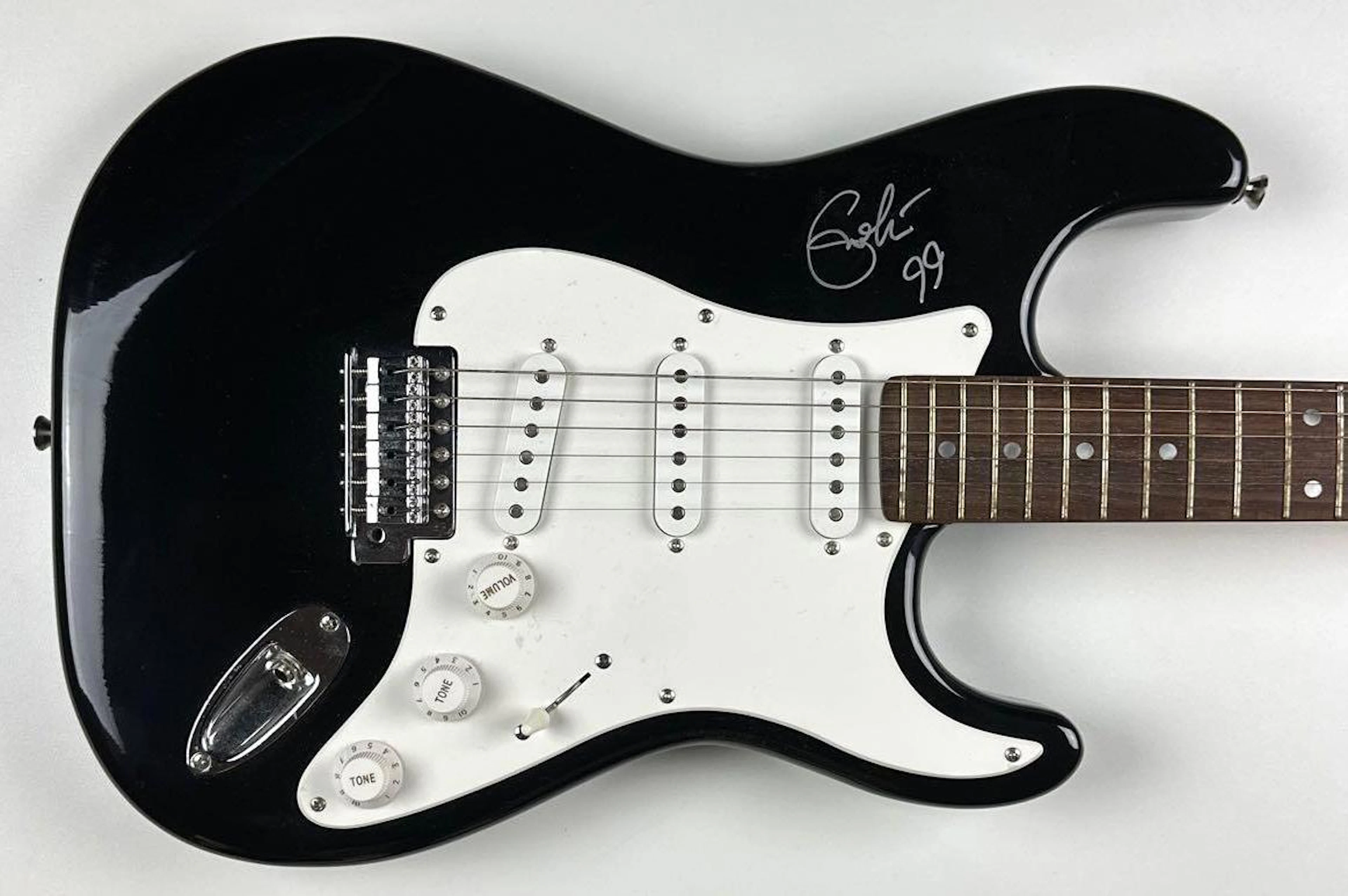 Eric Clapton Signed Fender Squier Stratocaster-Style Guitar (PSA/DNA