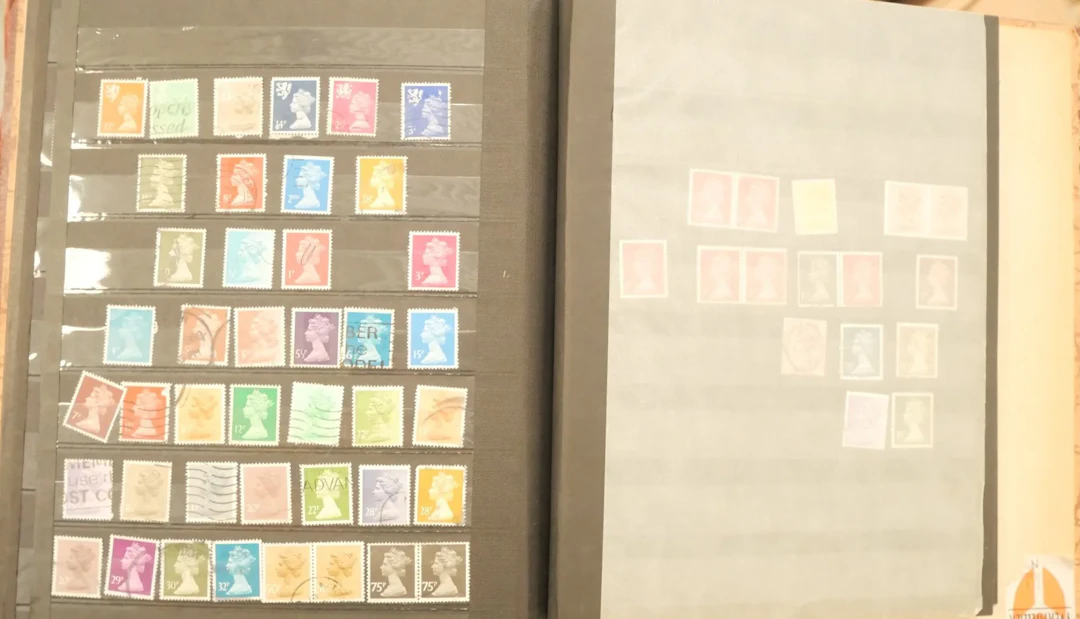 Loose: Assortment of new and used SM and Modern stamps, incl - Lot 67