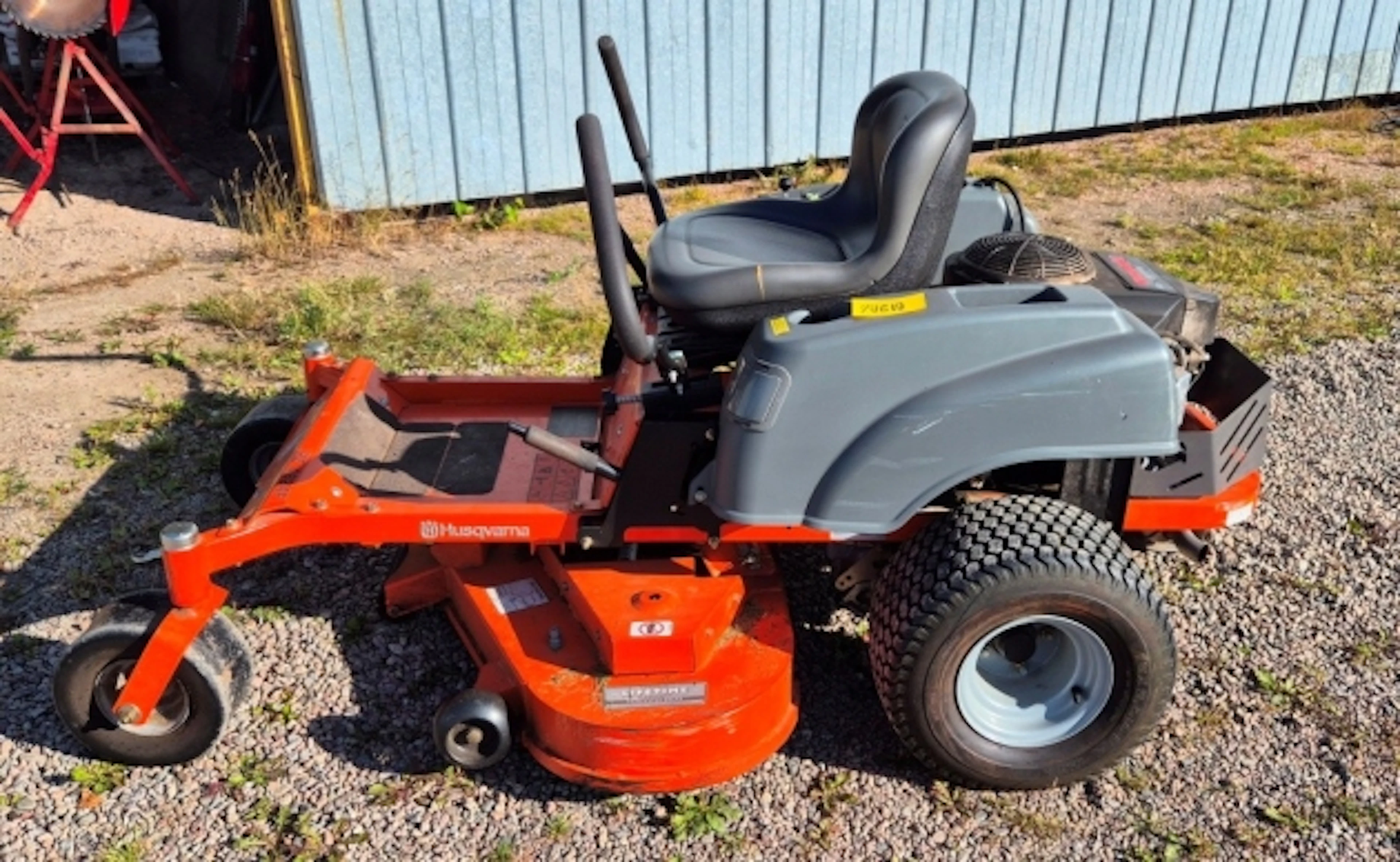 ÅKGRÄSKLIPPARE HUSQVARNA RZ4824F